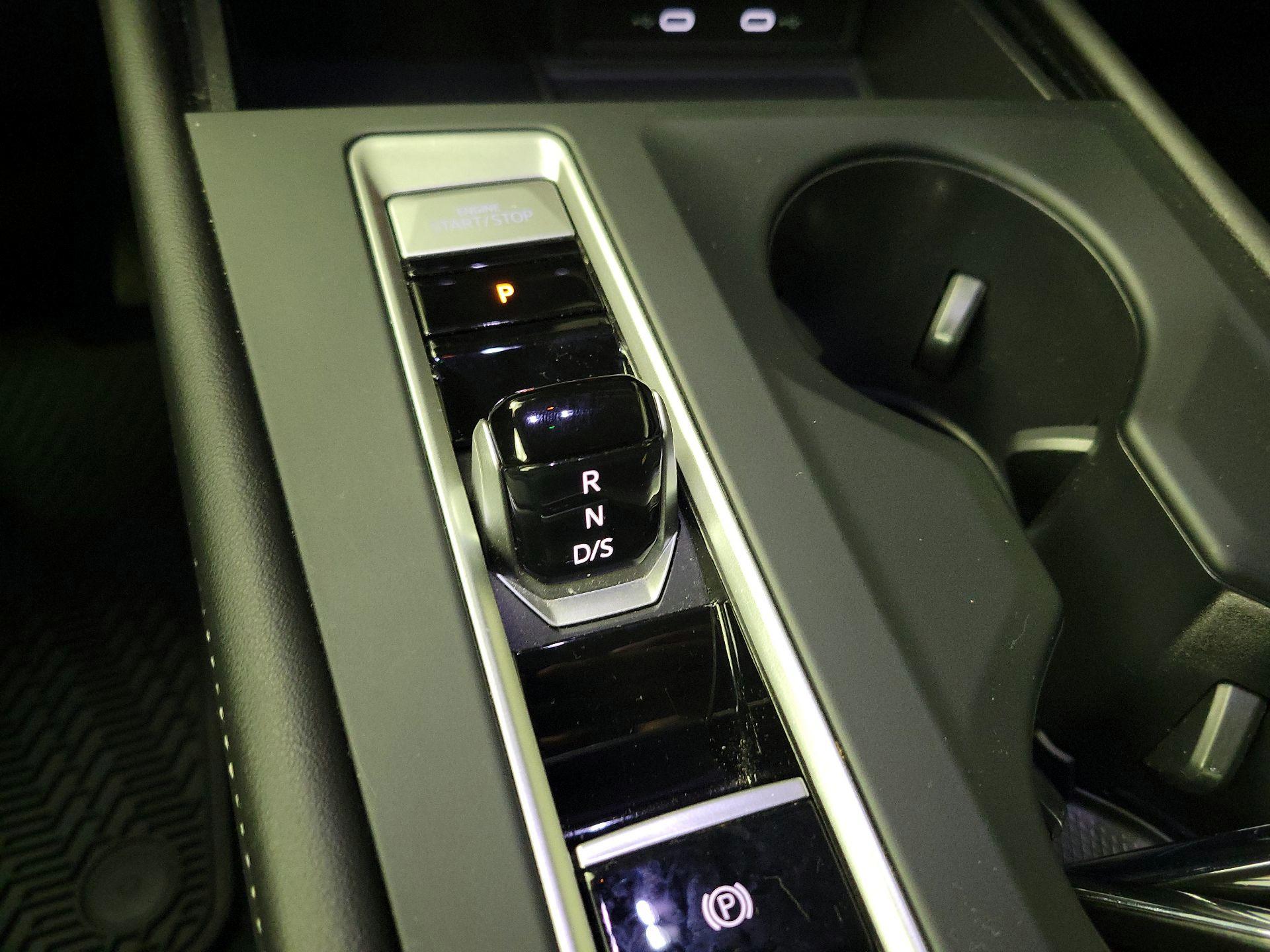 Thumbnail: 2024 Volkswagen Atlas - 17