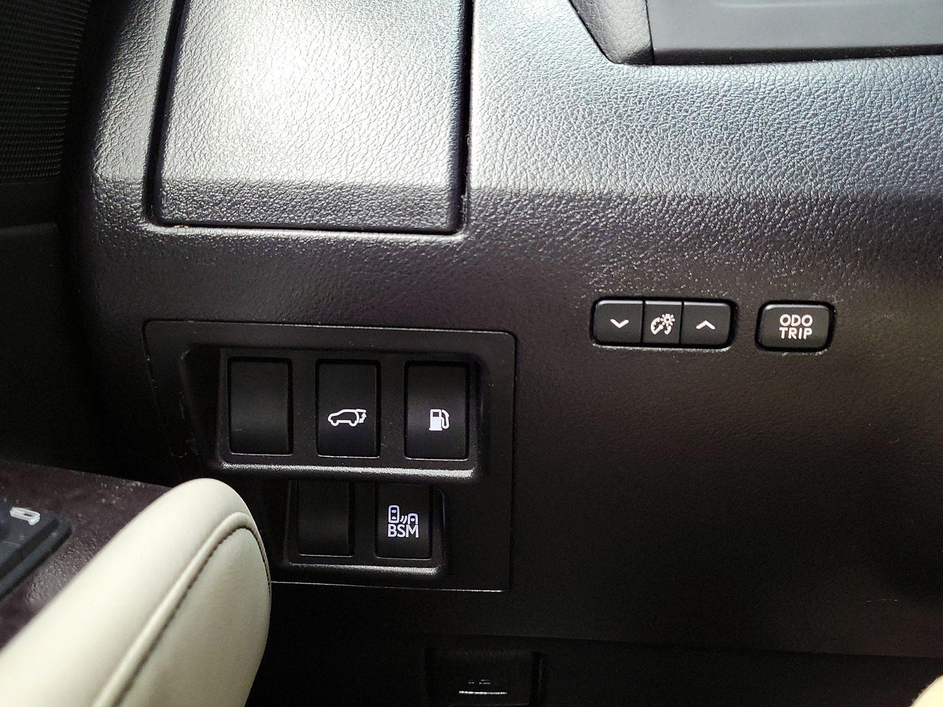 Thumbnail: 2015 Lexus RX - 13
