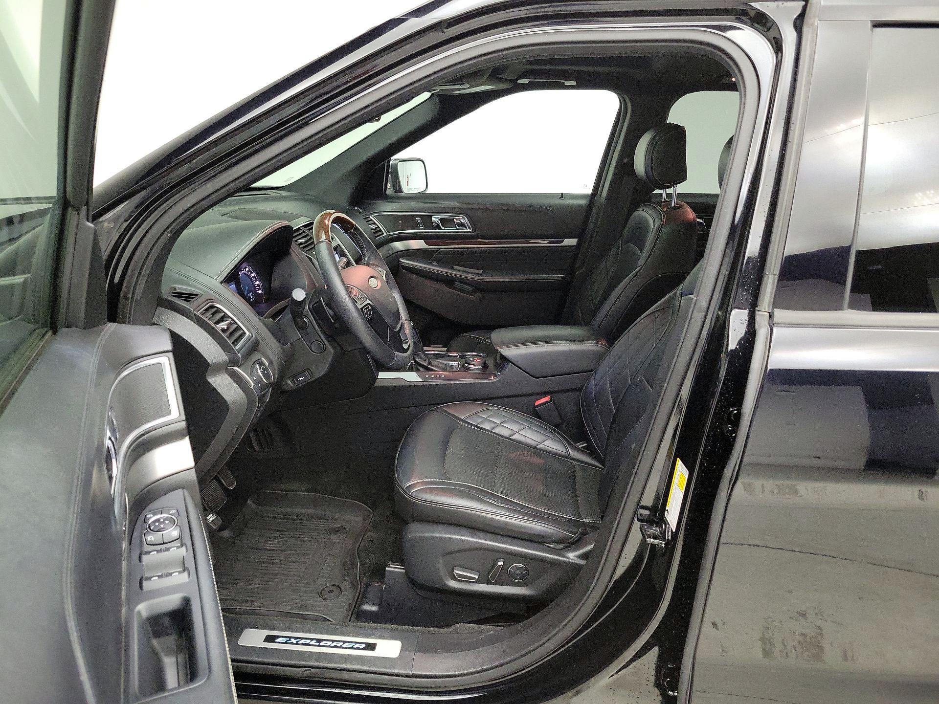 Thumbnail: 2017 Ford Explorer - 11