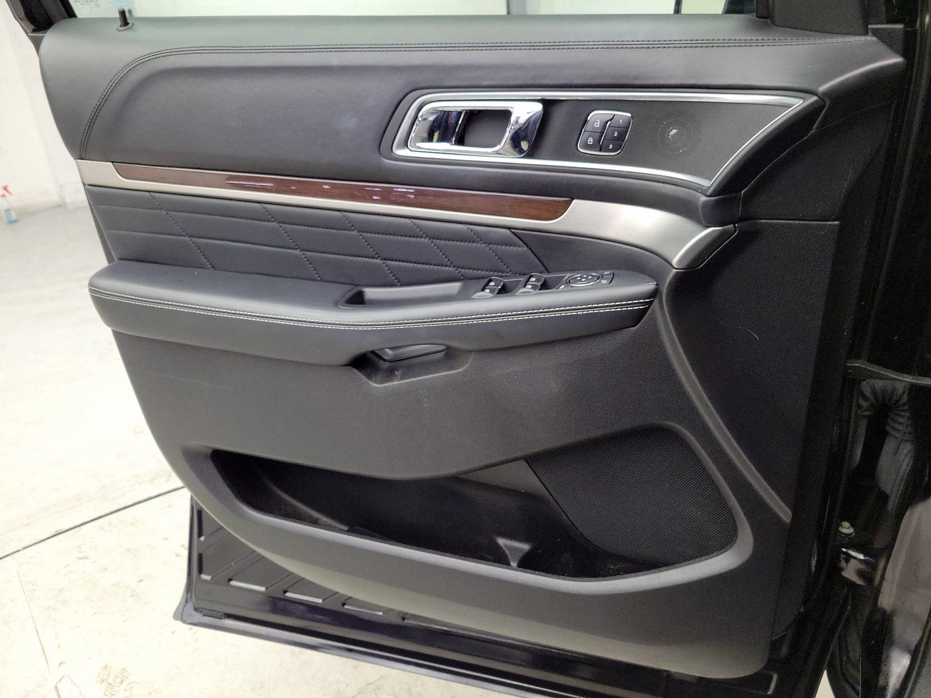 Thumbnail: 2017 Ford Explorer - 12