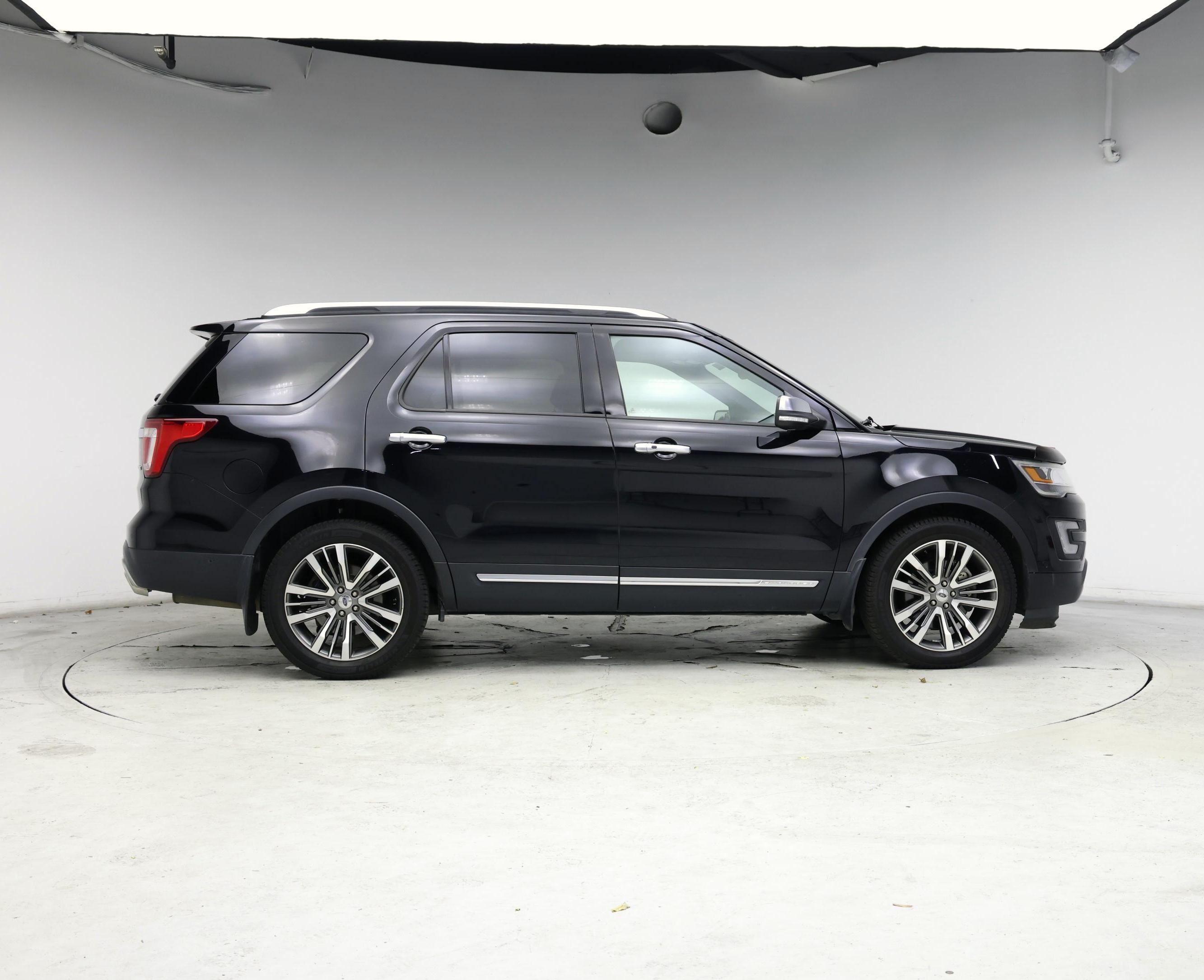 Thumbnail: 2017 Ford Explorer - 7