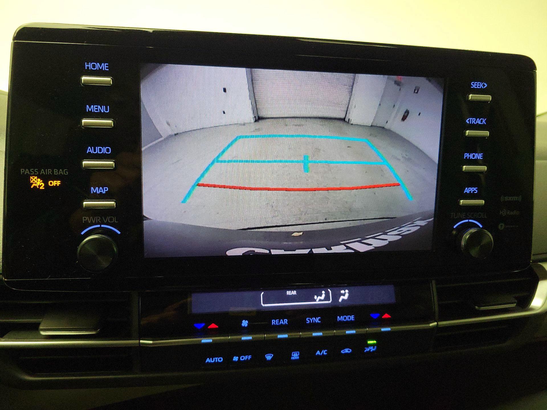 Thumbnail: 2022 Toyota Sienna - 13