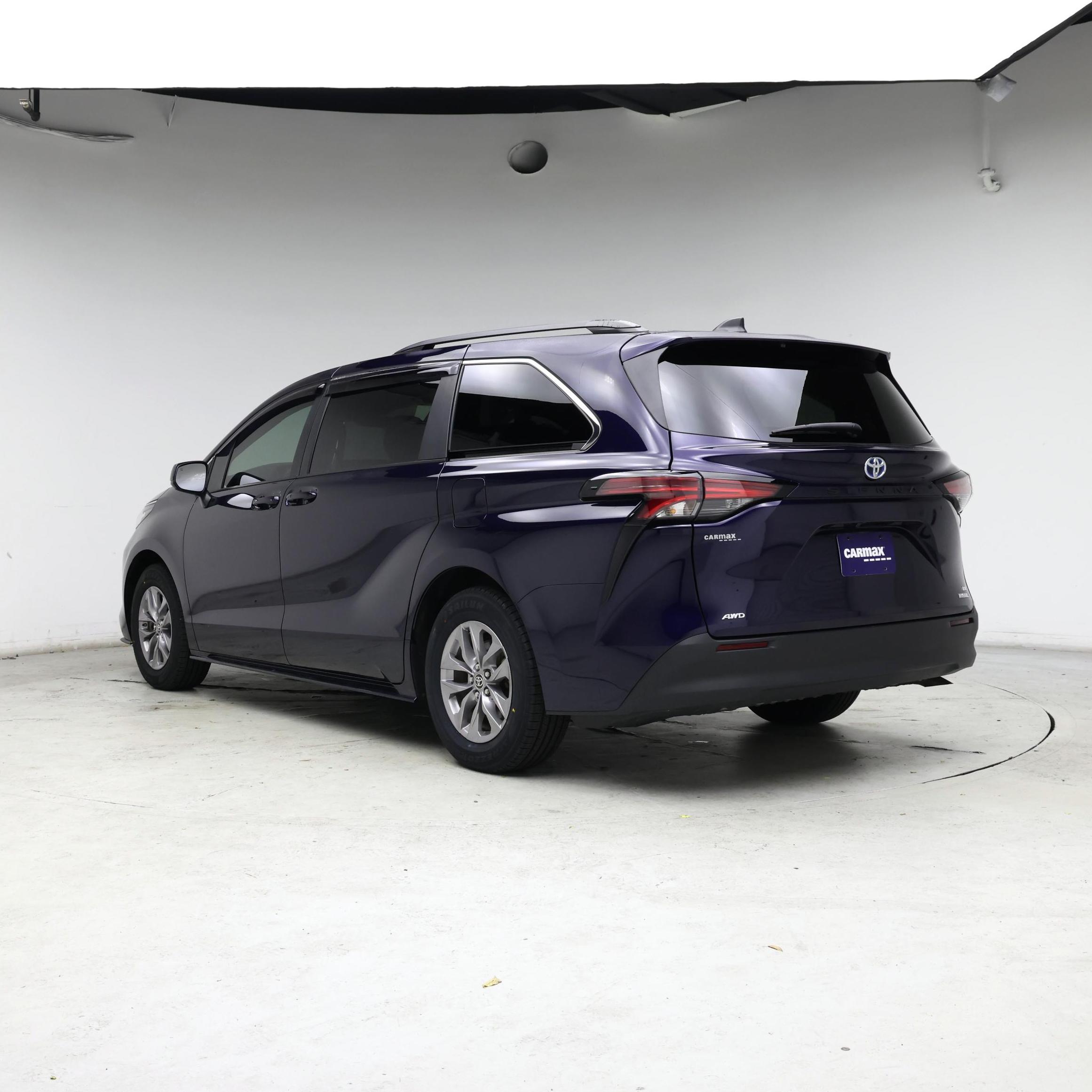 Thumbnail: 2022 Toyota Sienna - 2