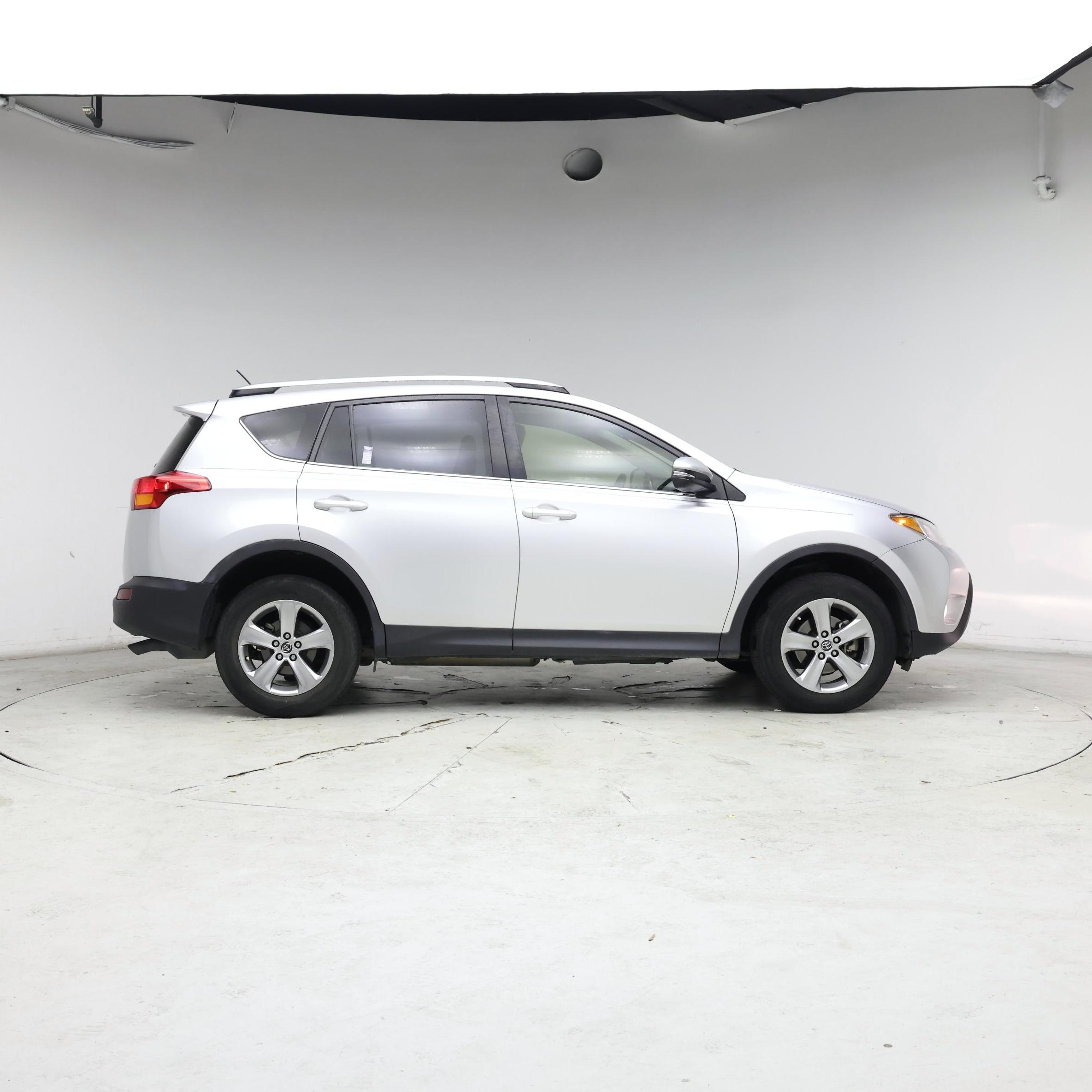 Thumbnail: 2015 Toyota RAV4 - 7