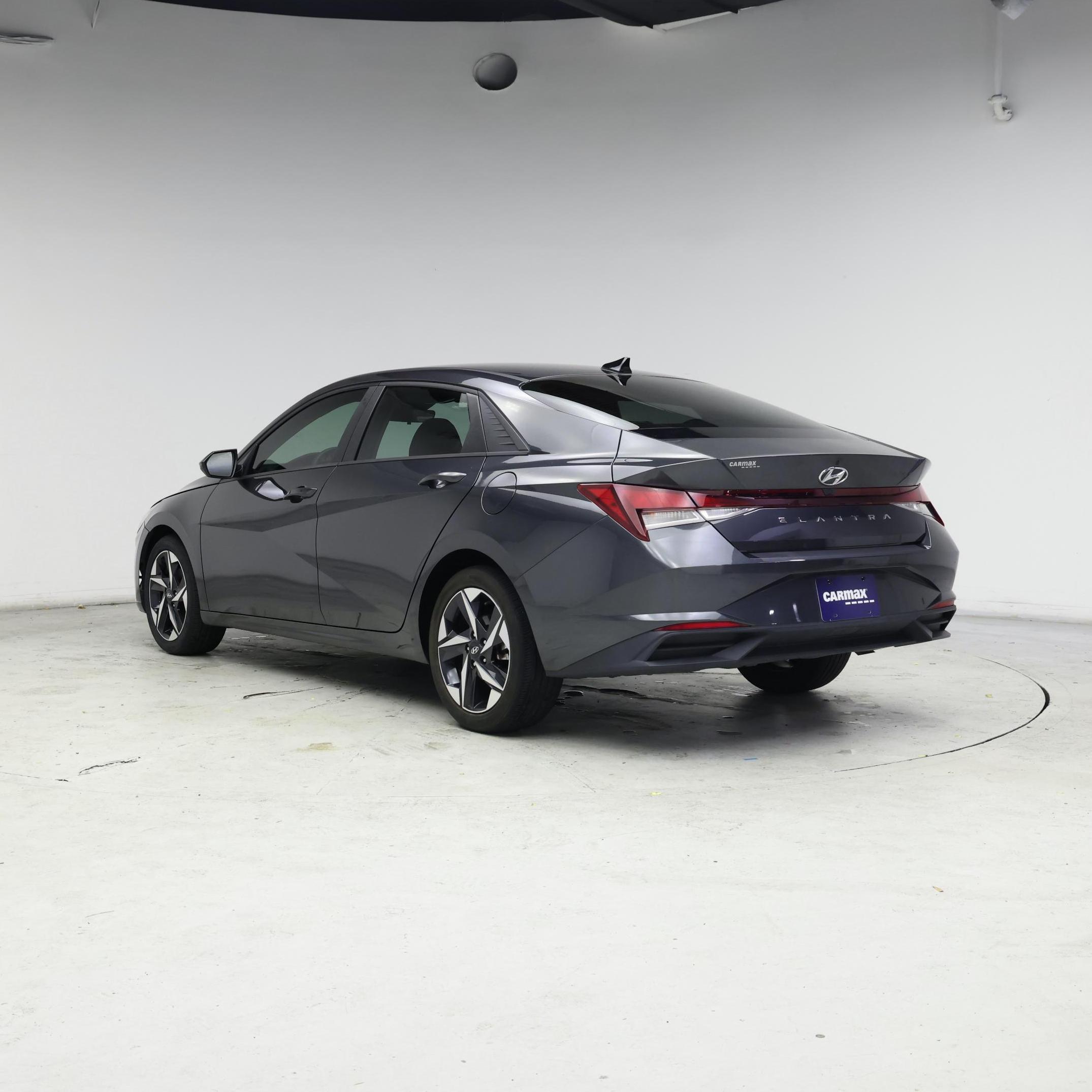 Thumbnail: 2023 Hyundai Elantra - 2