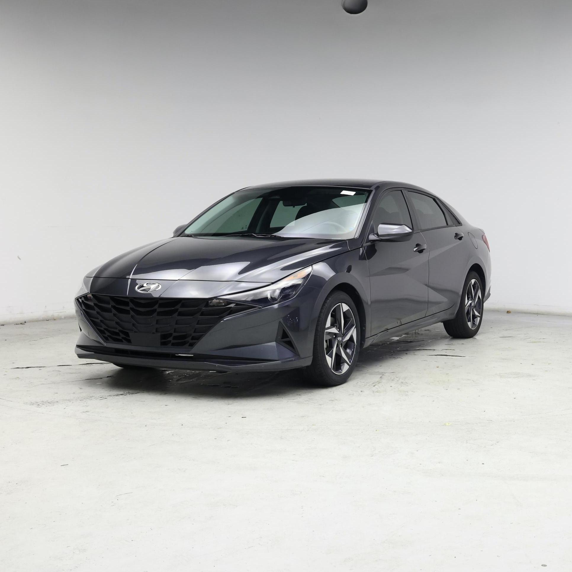 Thumbnail: 2023 Hyundai Elantra - 4