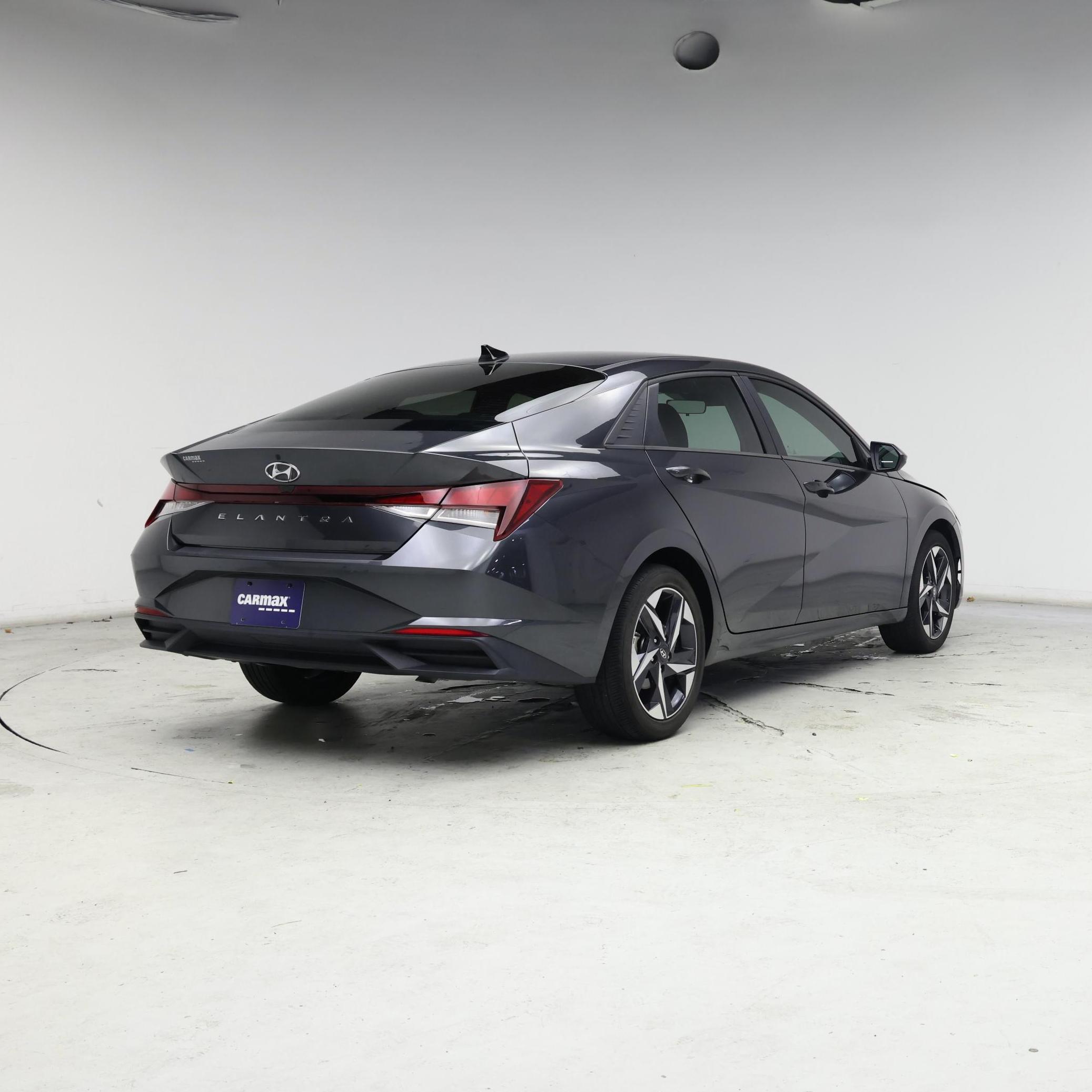 Thumbnail: 2023 Hyundai Elantra - 8
