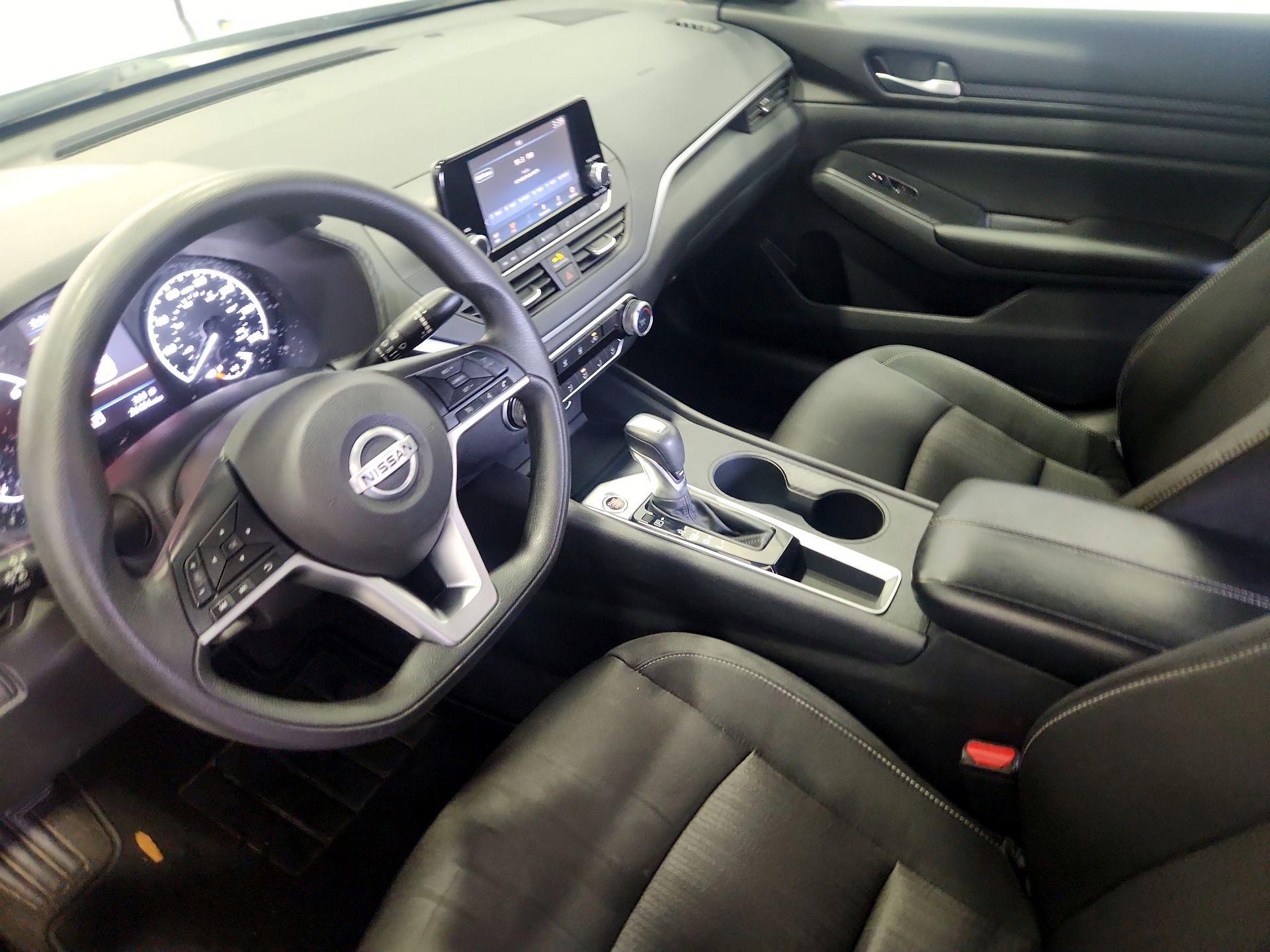 Thumbnail: 2021 Nissan Altima - 11