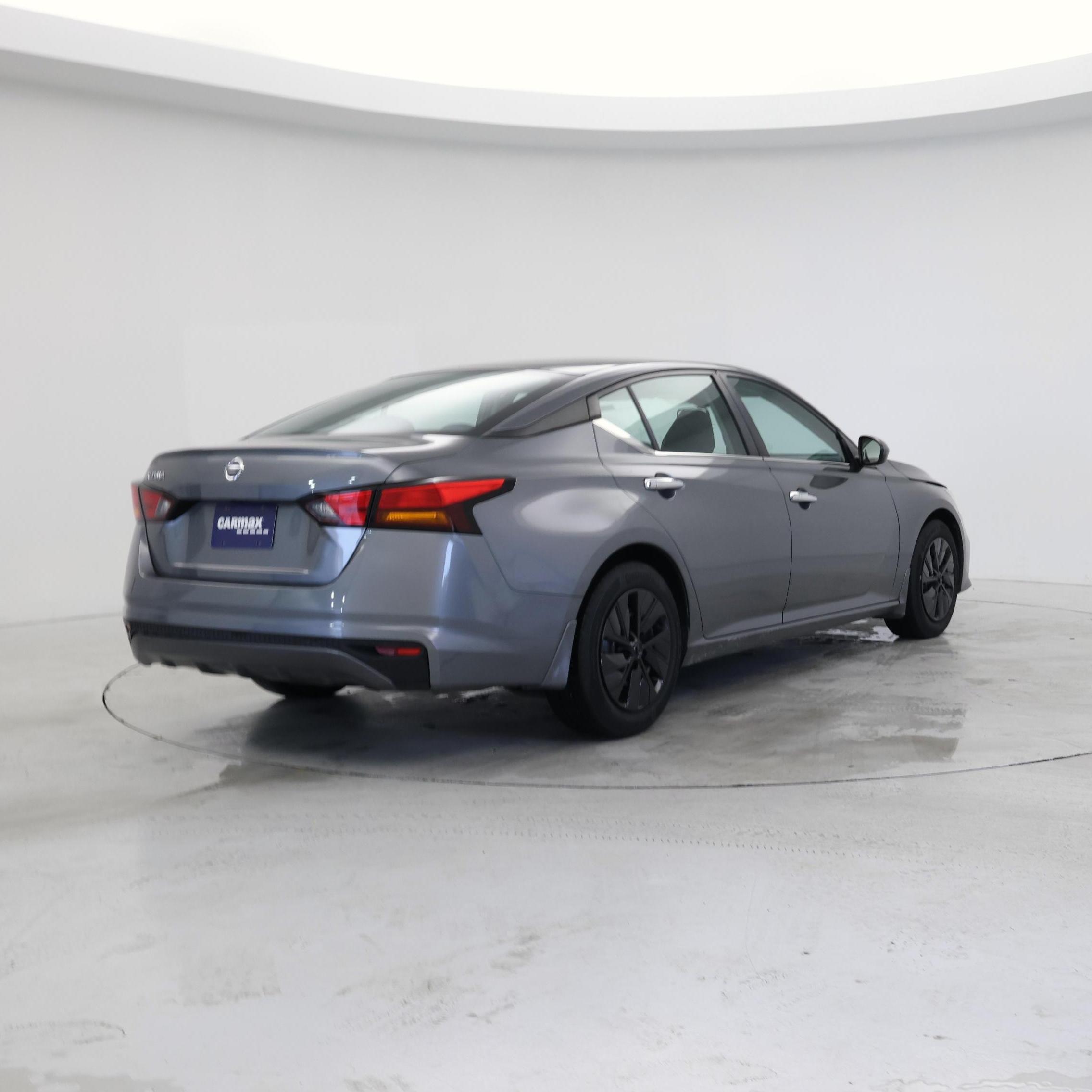 Thumbnail: 2021 Nissan Altima - 8