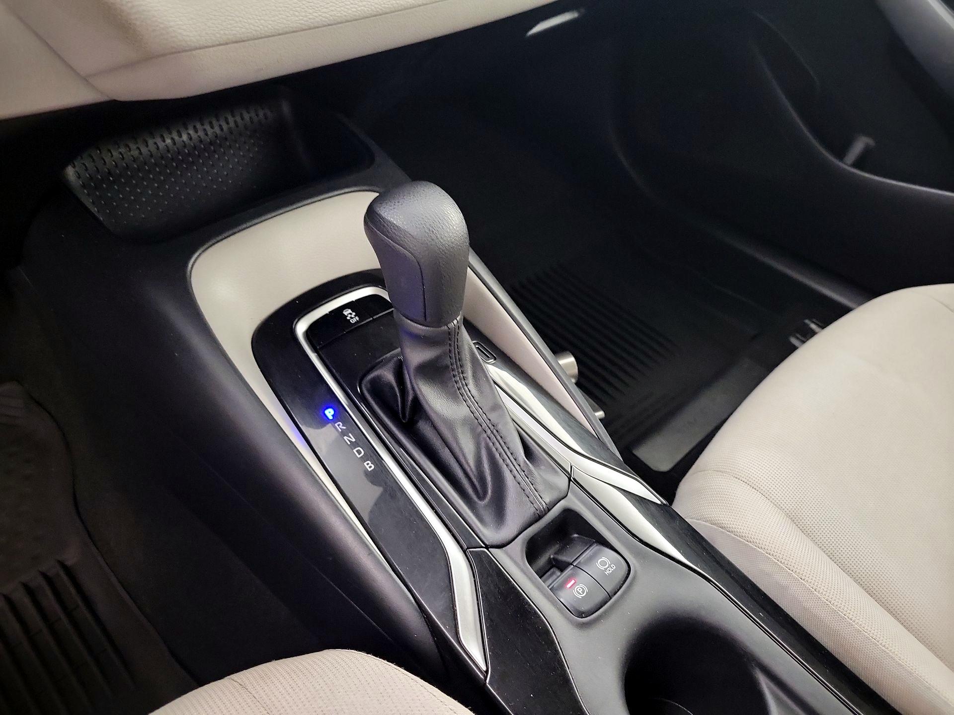 Thumbnail: 2022 Toyota Corolla - 17
