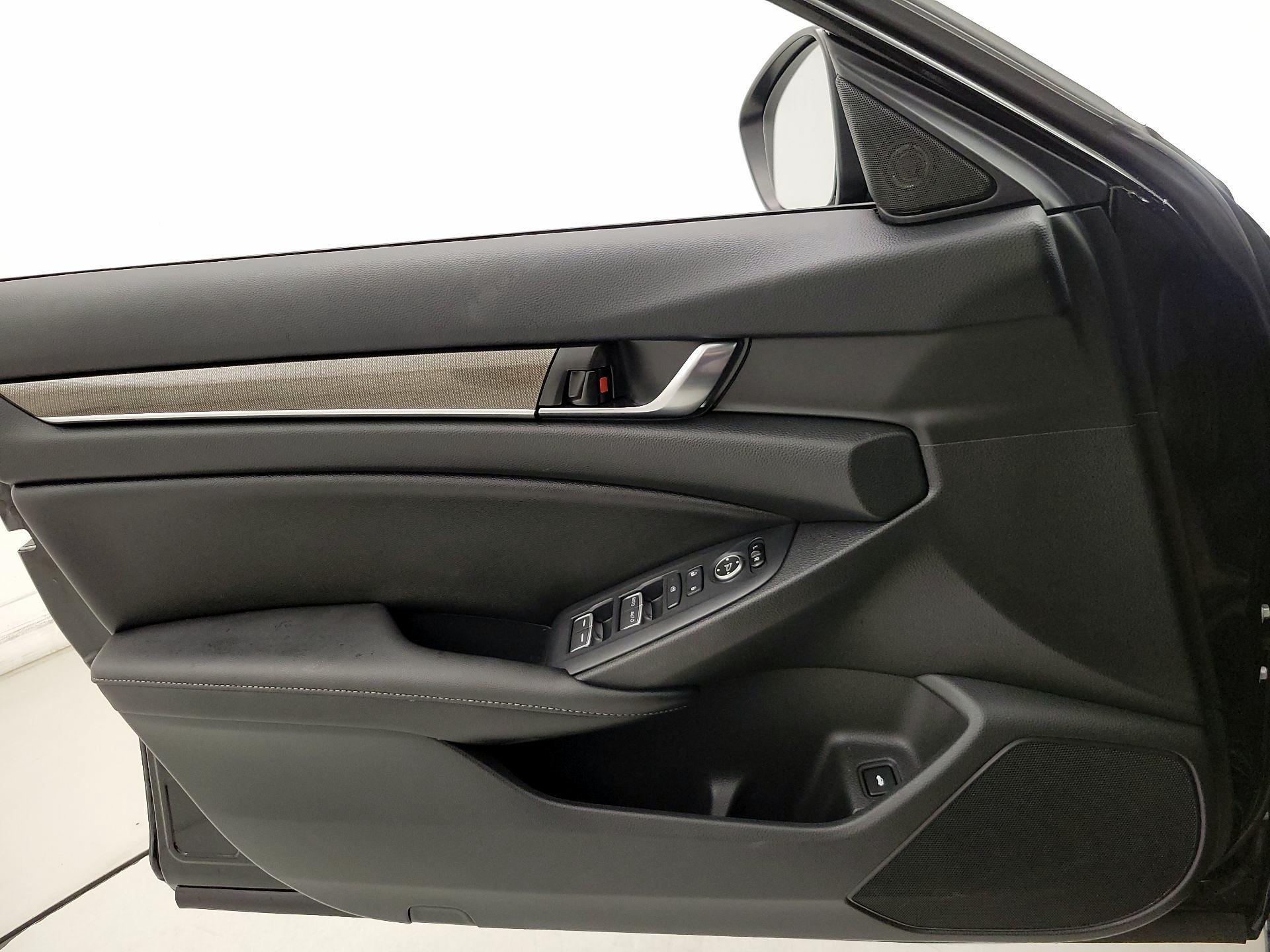 Thumbnail: 2021 Honda Accord - 12