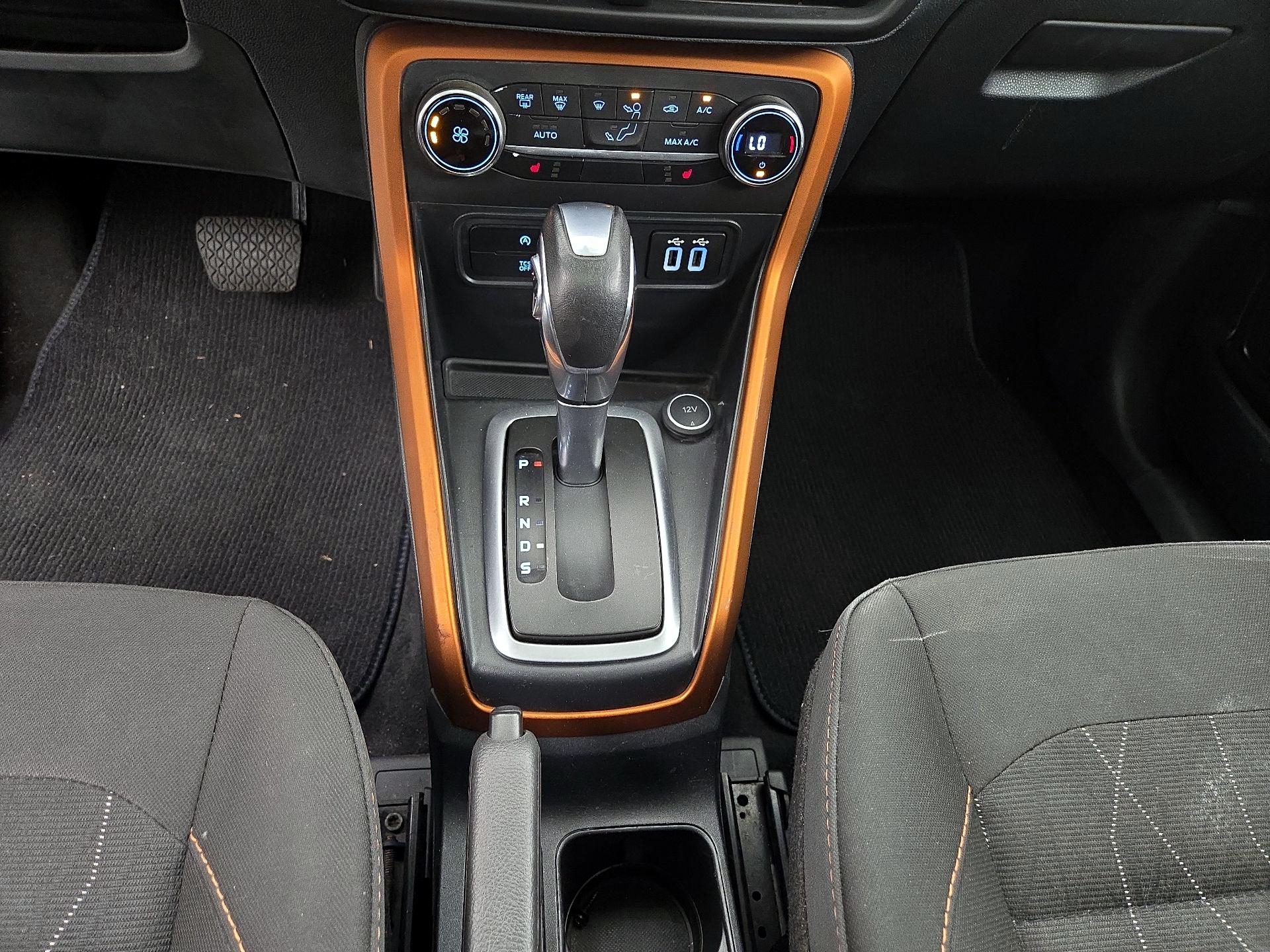 Thumbnail: 2021 Ford EcoSport - 18