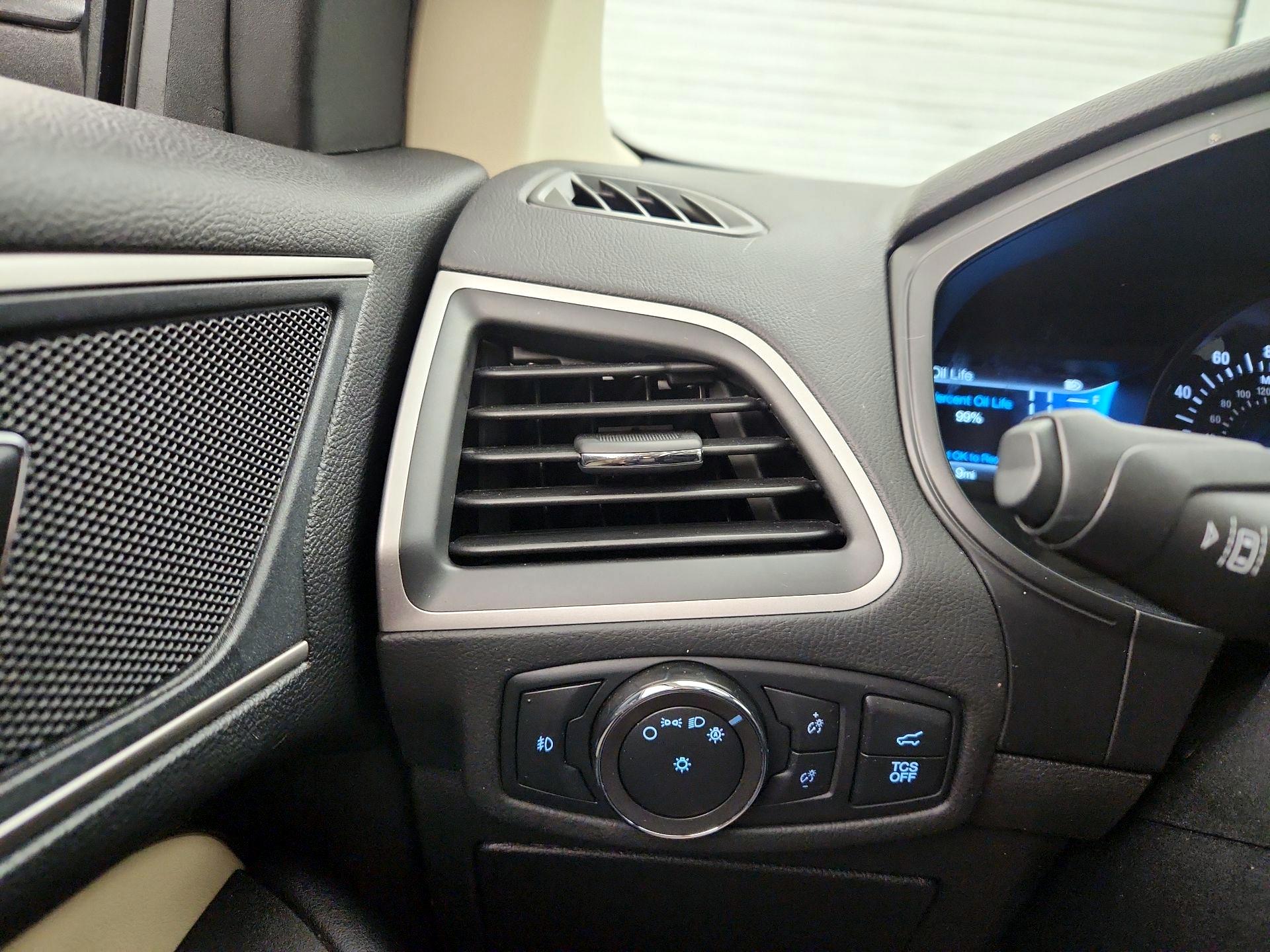 Thumbnail: 2022 Ford Edge - 13