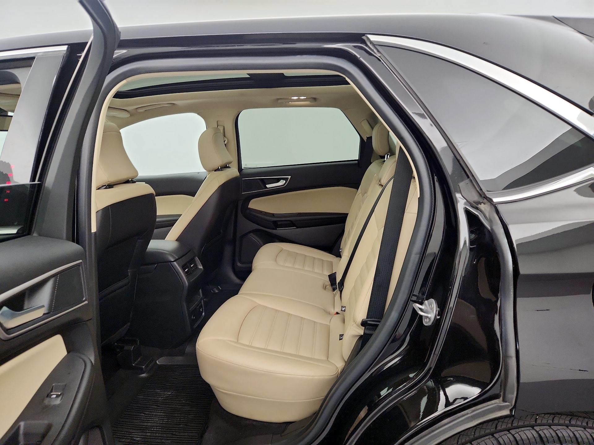 Thumbnail: 2022 Ford Edge - 20