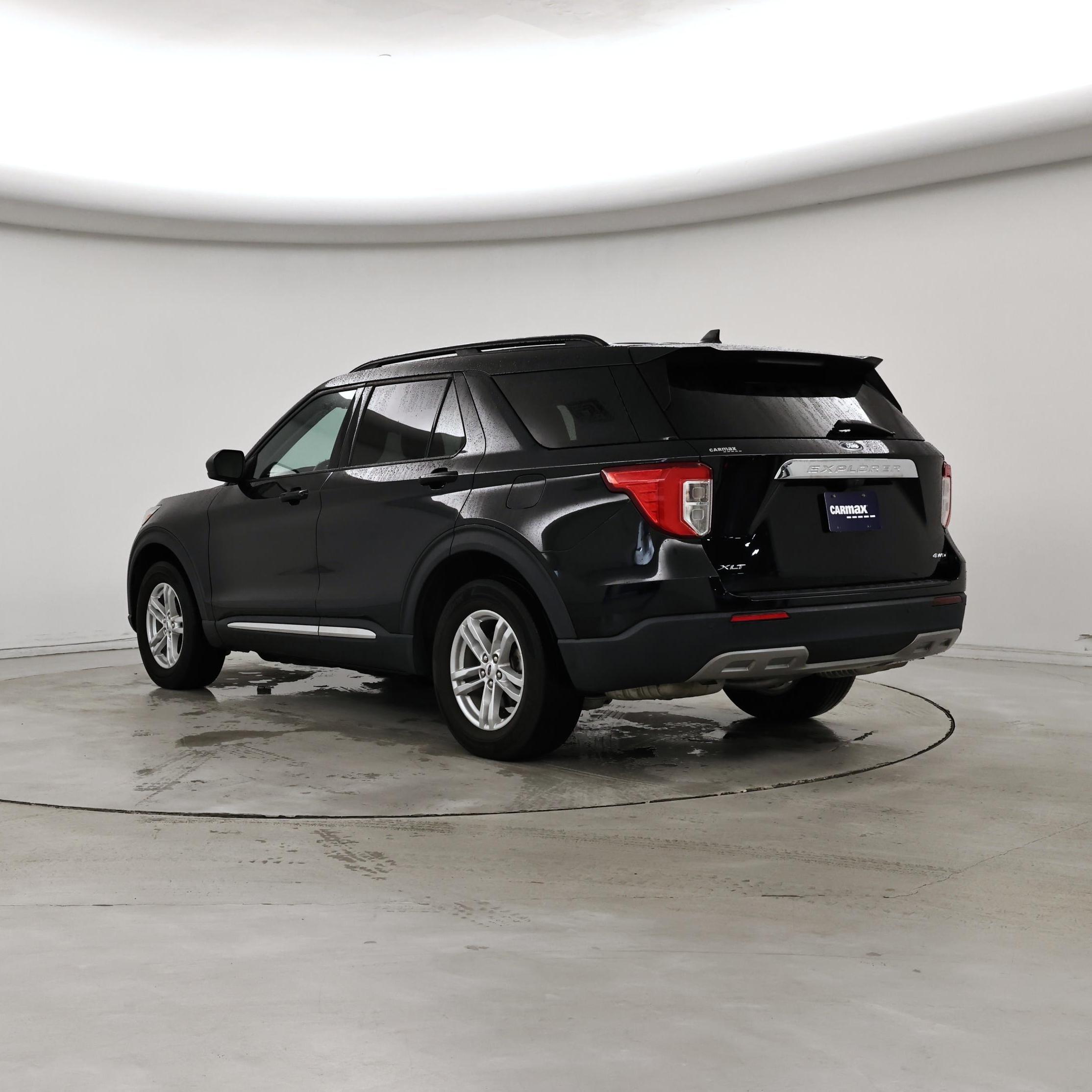 Thumbnail: 2022 Ford Explorer - 2