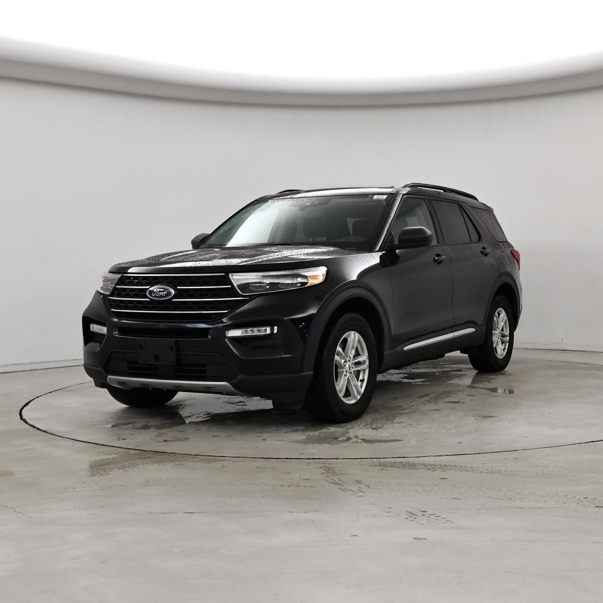 Thumbnail: 2022 Ford Explorer - 4