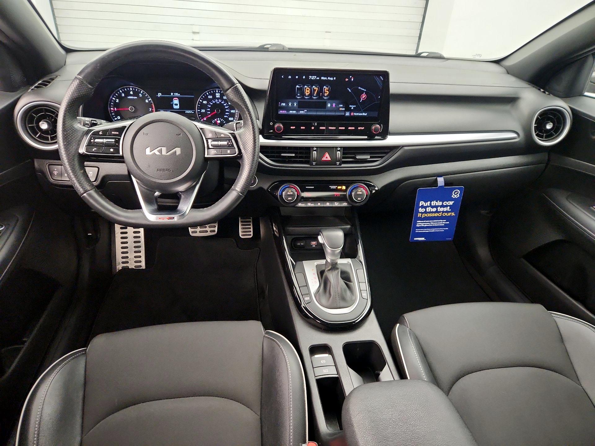 Thumbnail: 2022 Kia Forte - 9