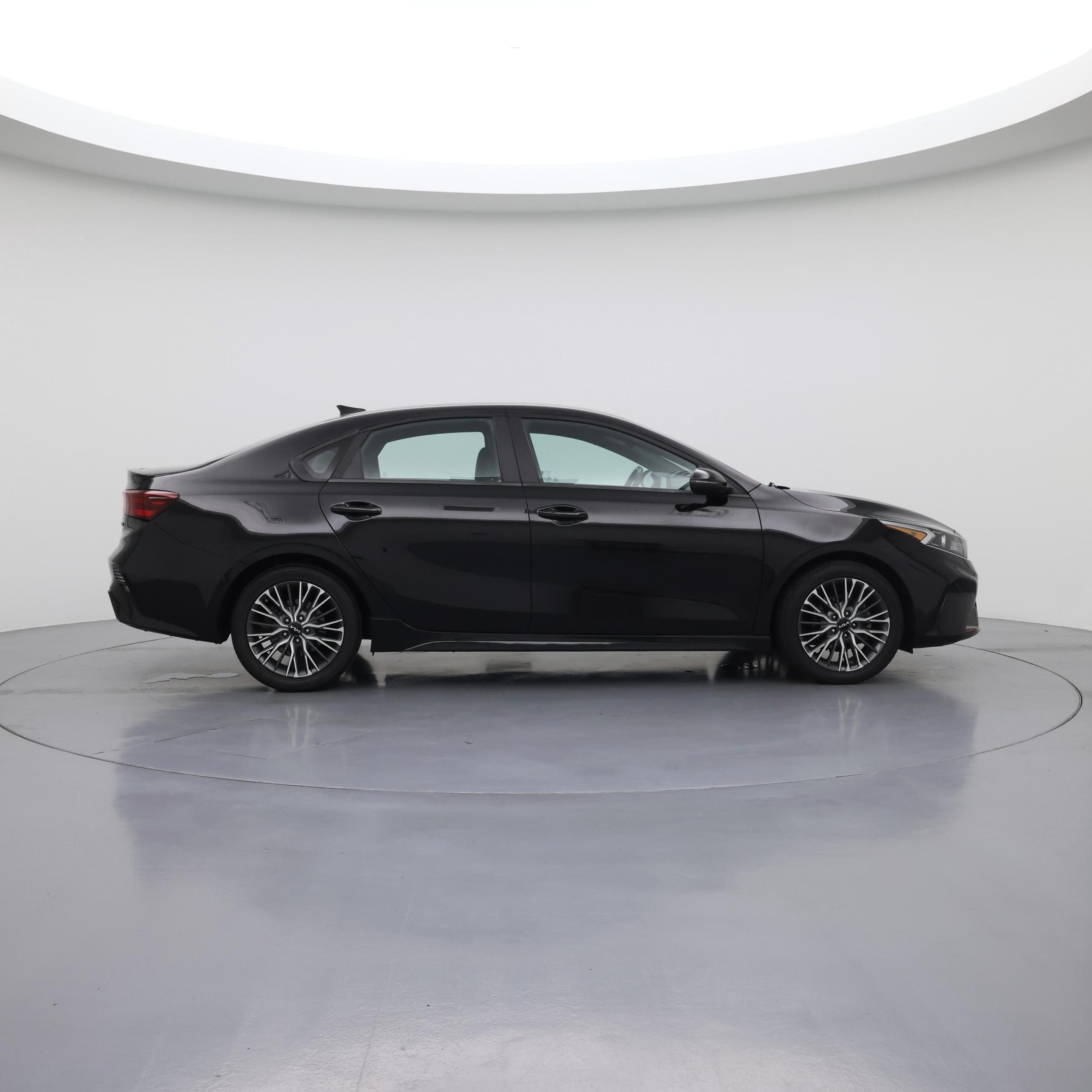 Thumbnail: 2022 Kia Forte - 7