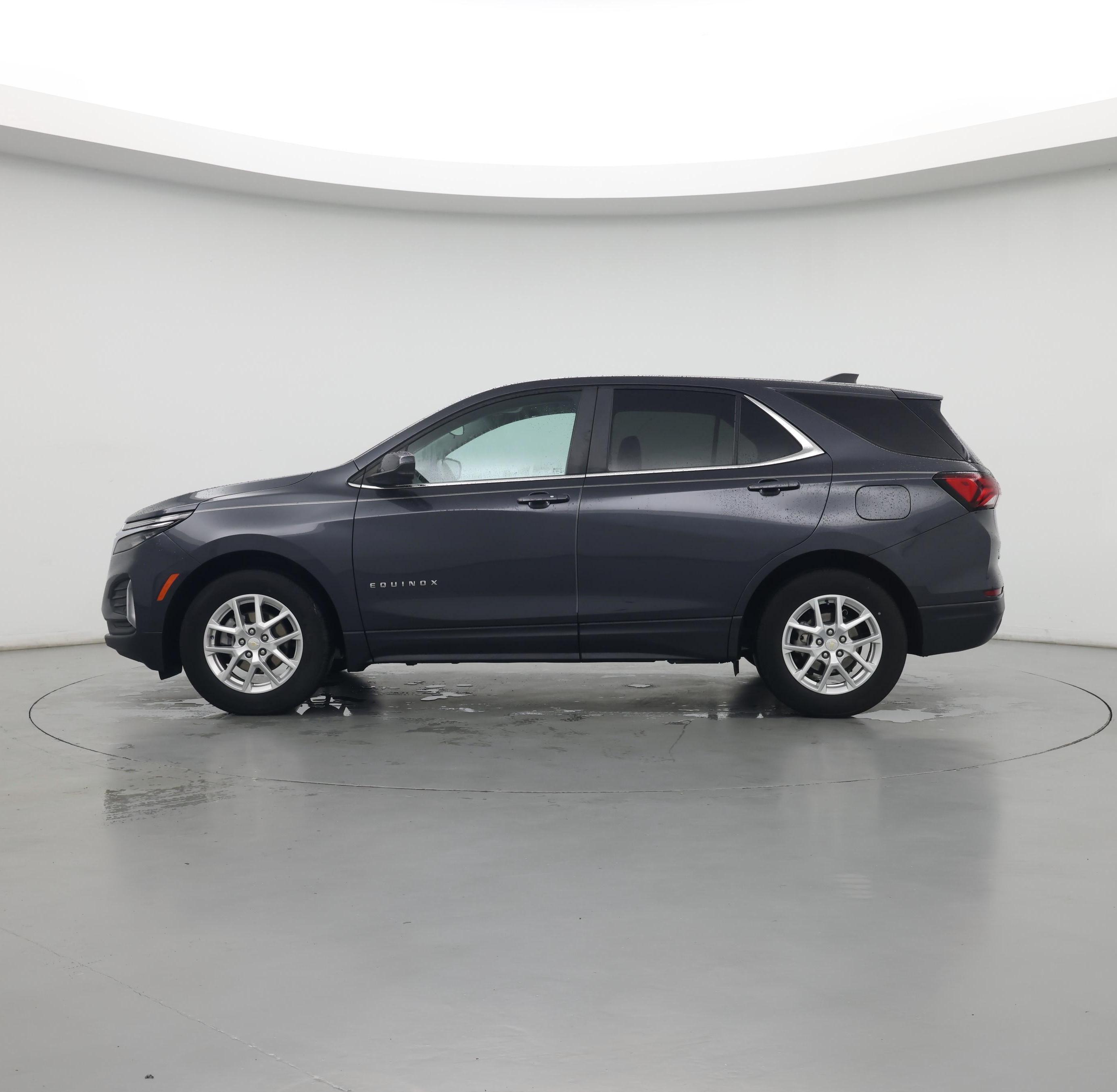 Thumbnail: 2022 Chevrolet Equinox - 3
