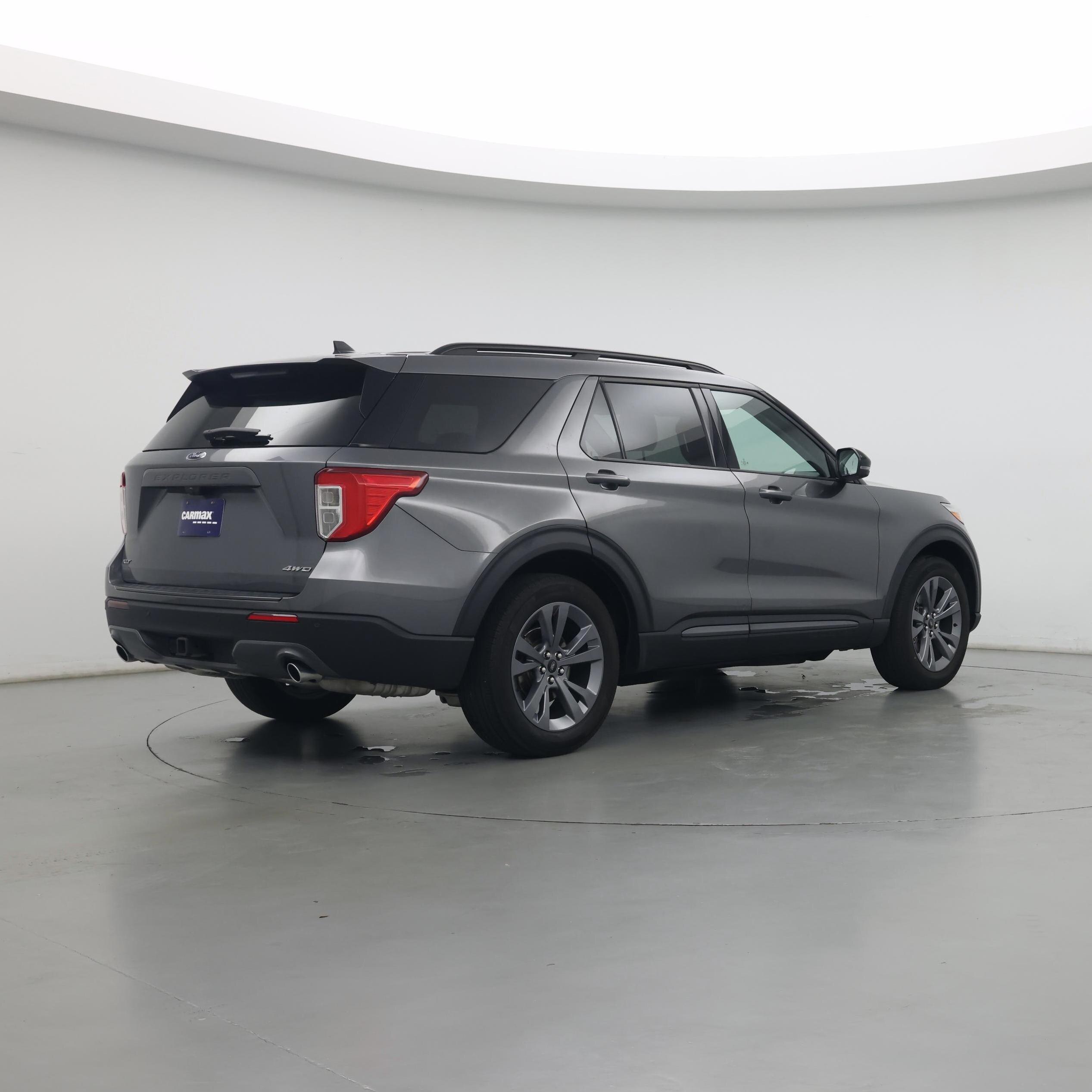Thumbnail: 2022 Ford Explorer - 7