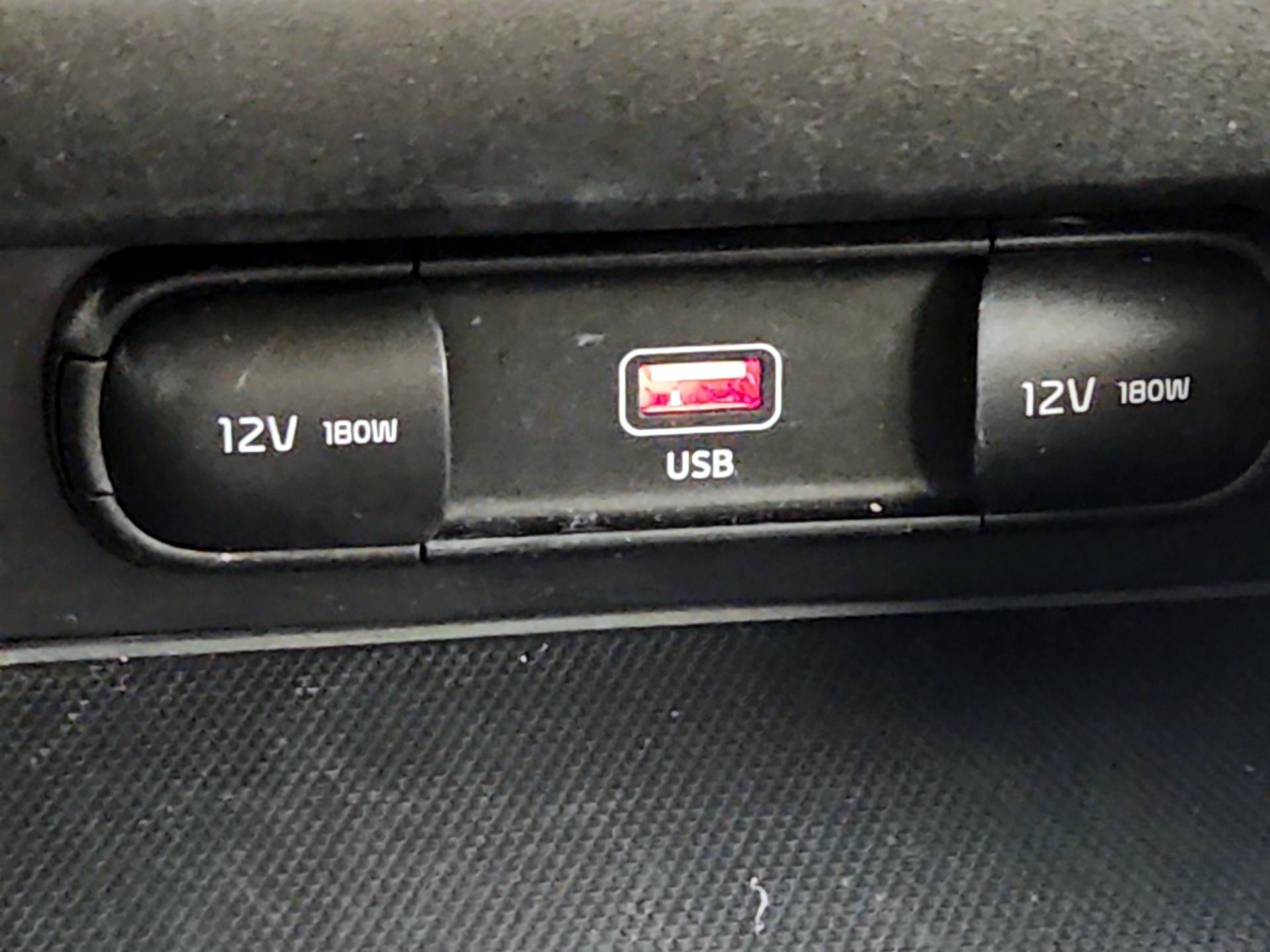 Thumbnail: 2022 Kia Forte - 18