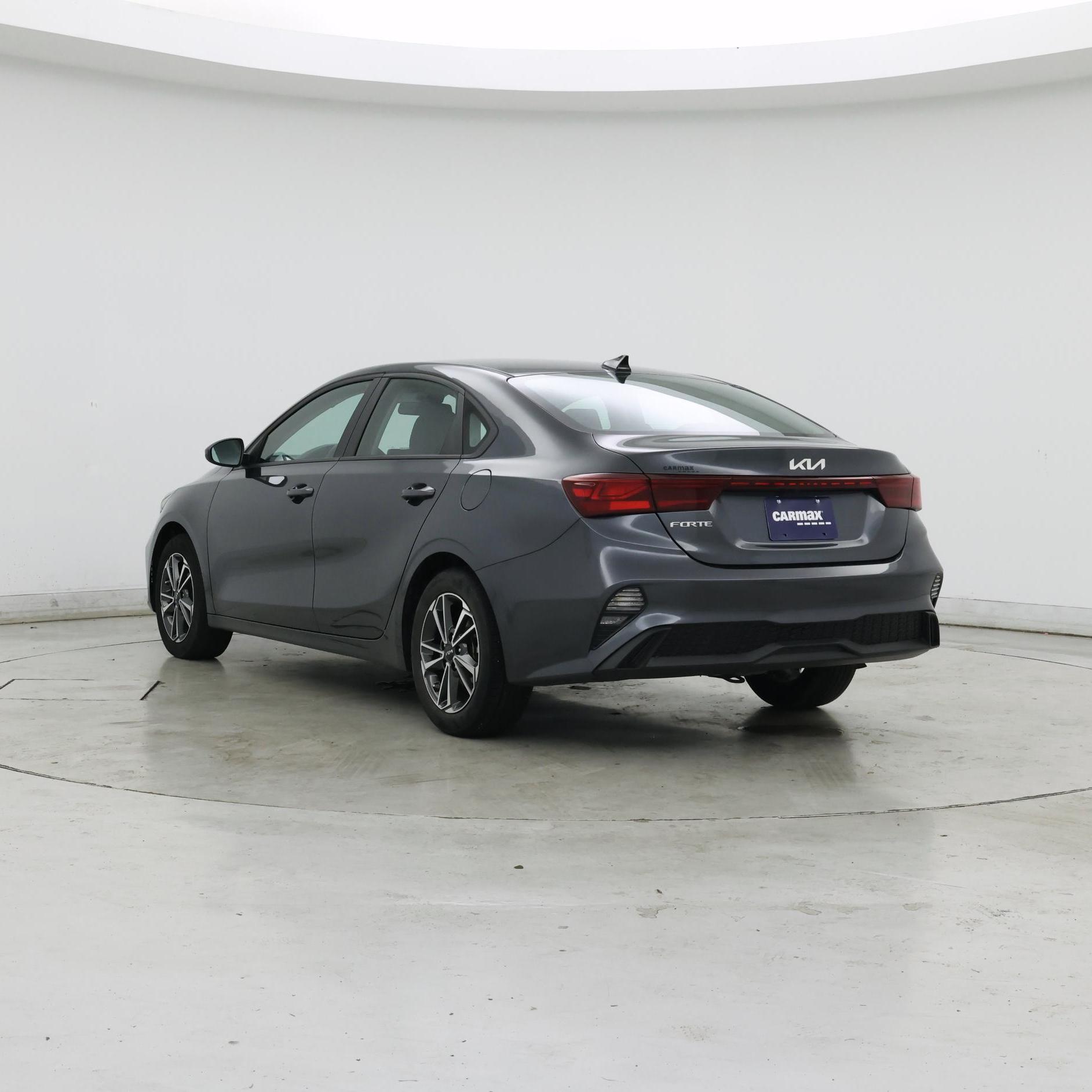Thumbnail: 2022 Kia Forte - 2