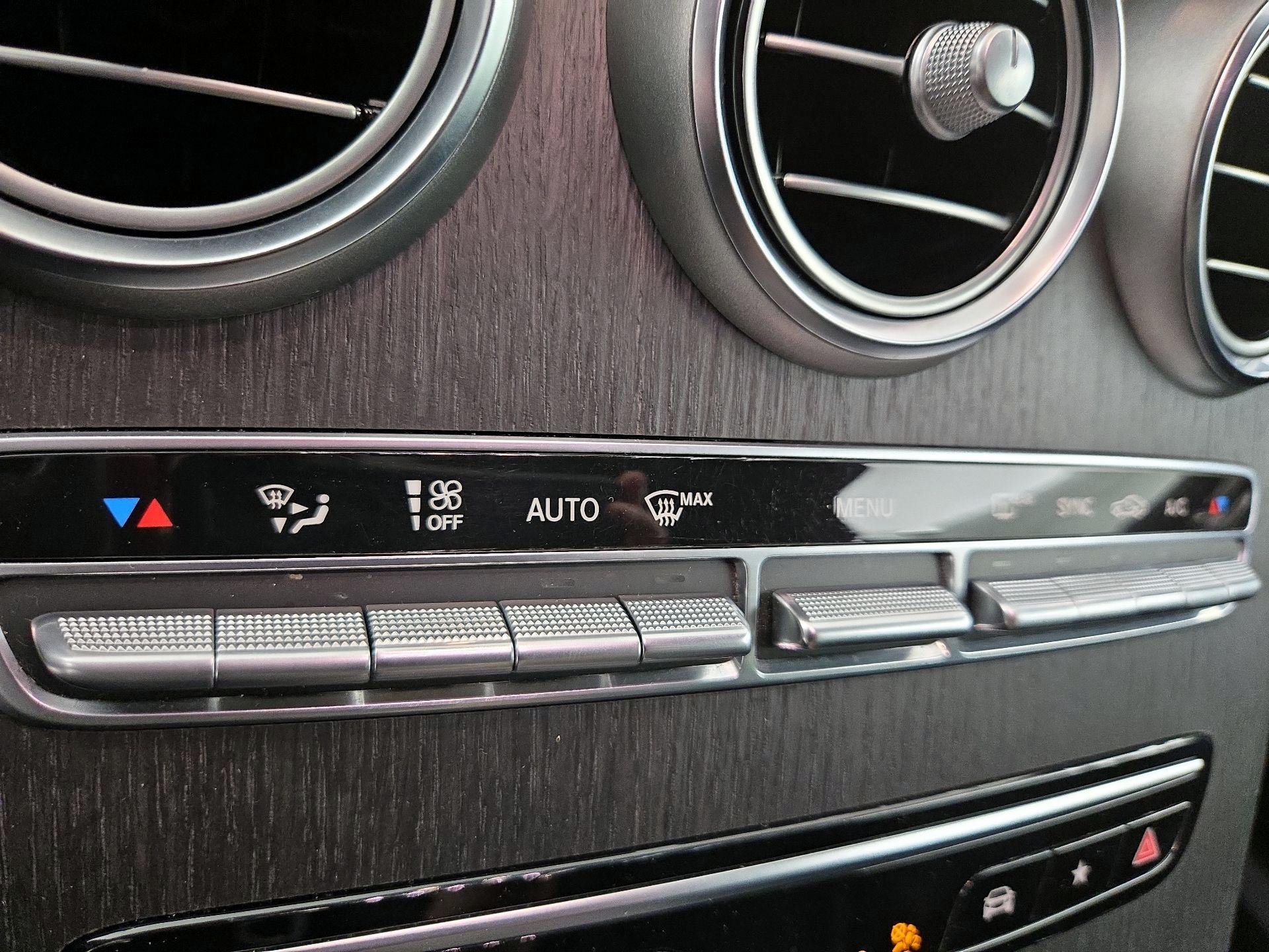 Thumbnail: 2020 Mercedes-Benz GLC - 16