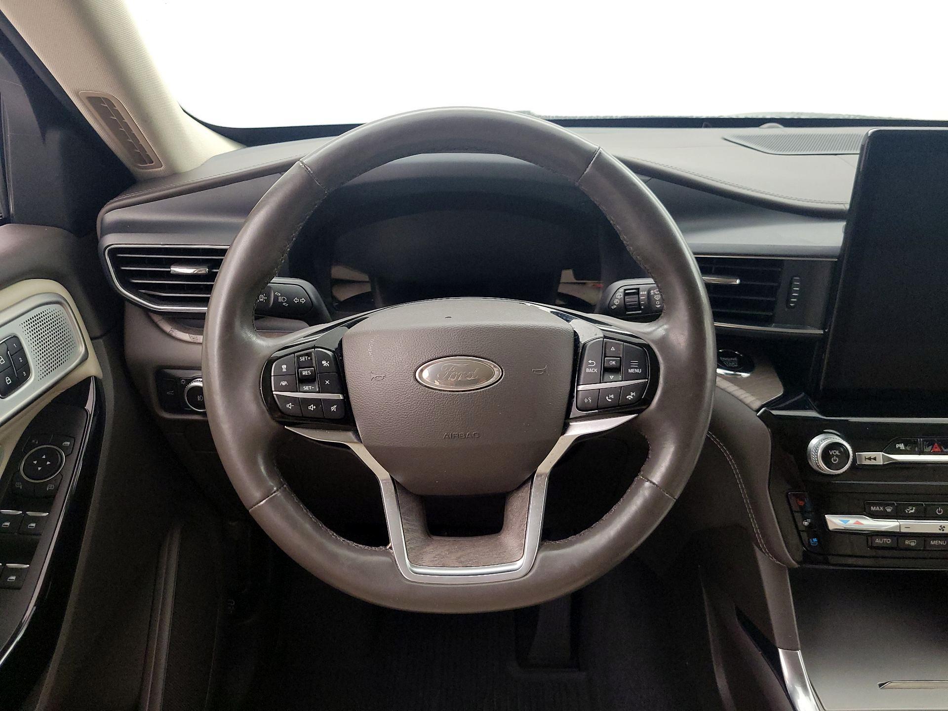 Thumbnail: 2022 Ford Explorer - 10
