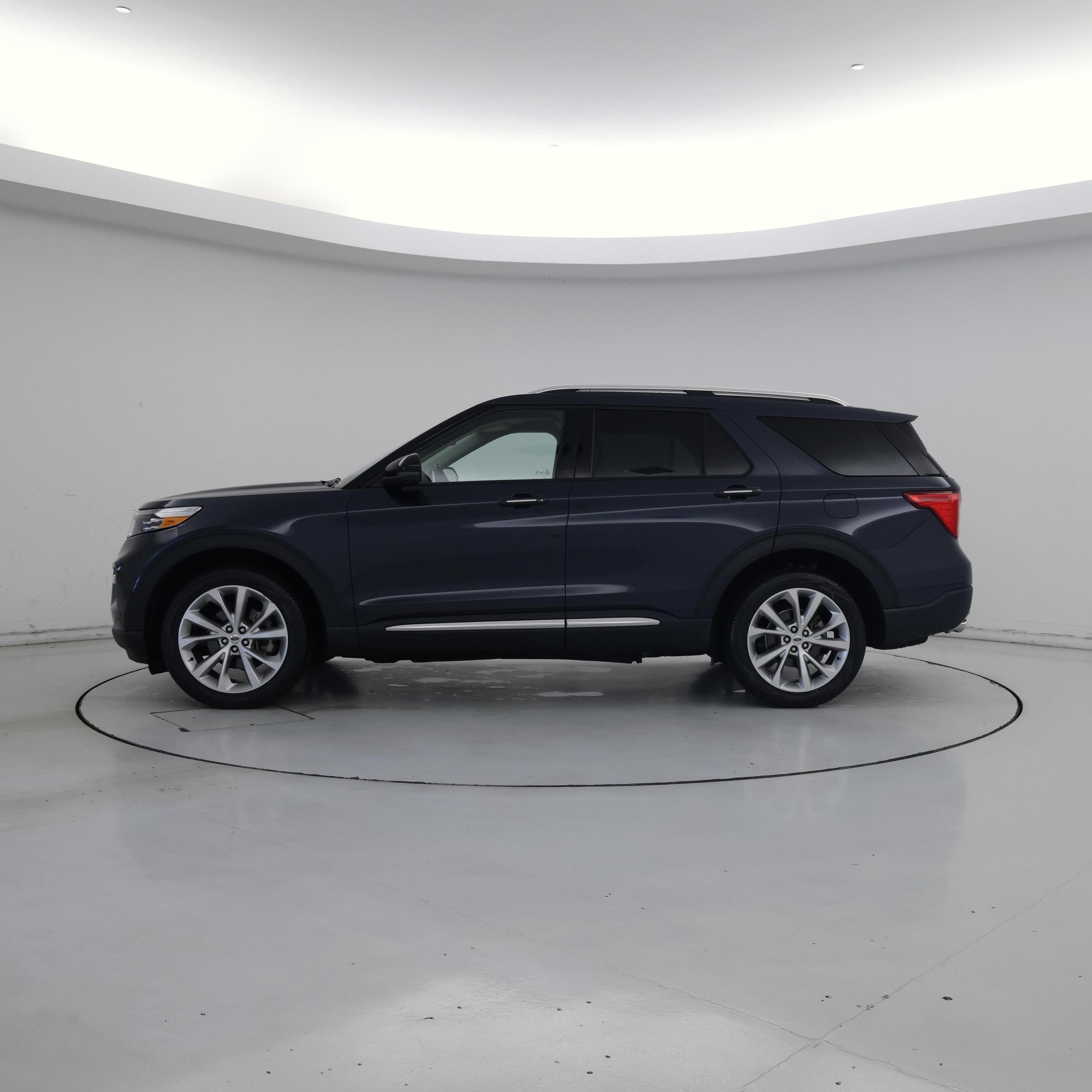 Thumbnail: 2022 Ford Explorer - 3