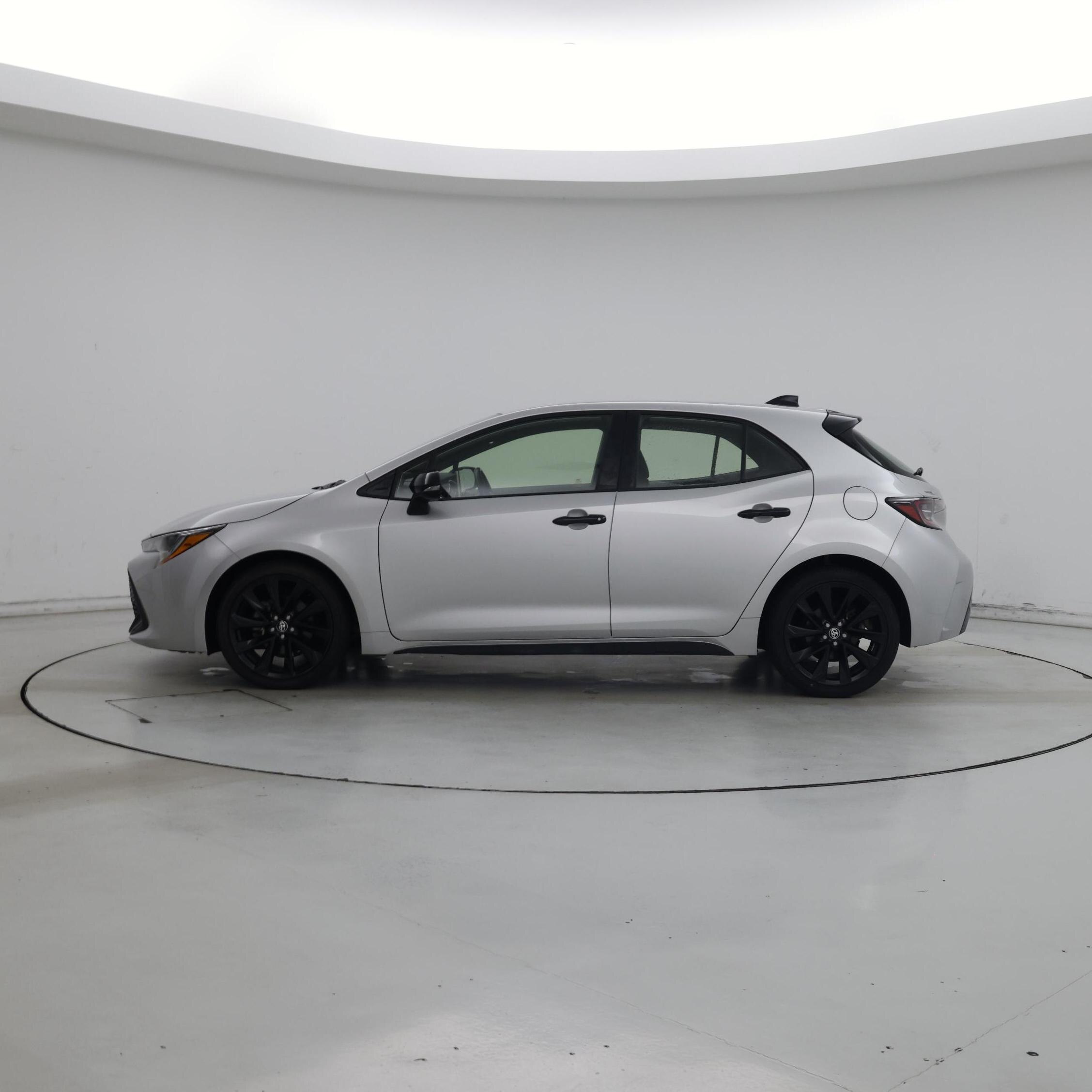 Thumbnail: 2021 Toyota Corolla - 3