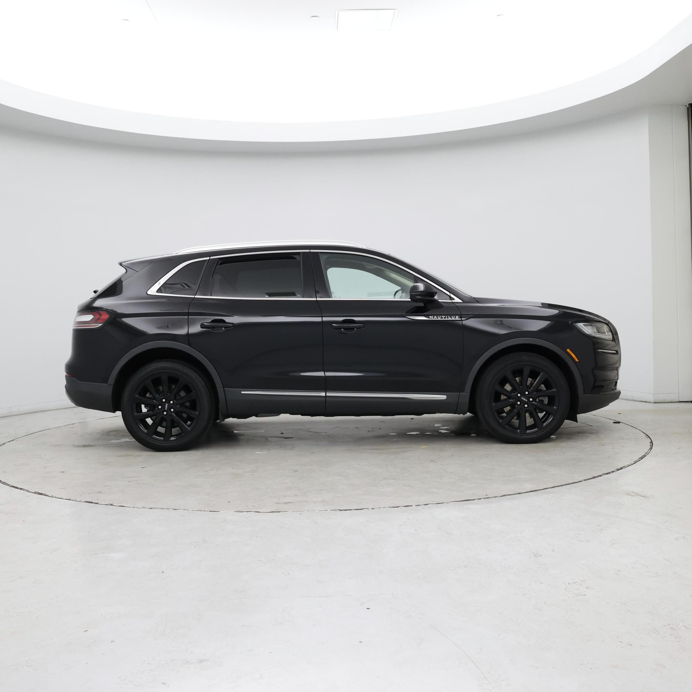 Thumbnail: 2022 Lincoln Nautilus - 7