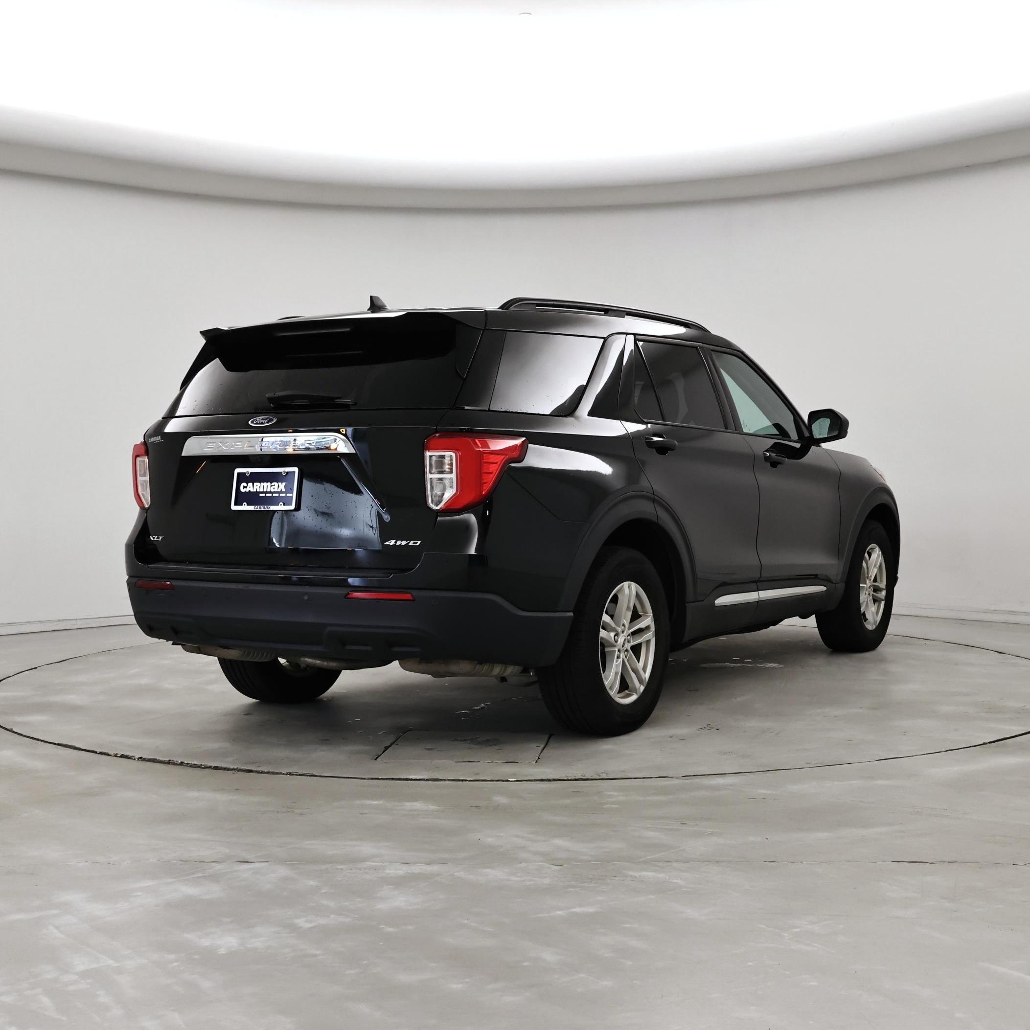 Thumbnail: 2022 Ford Explorer - 8