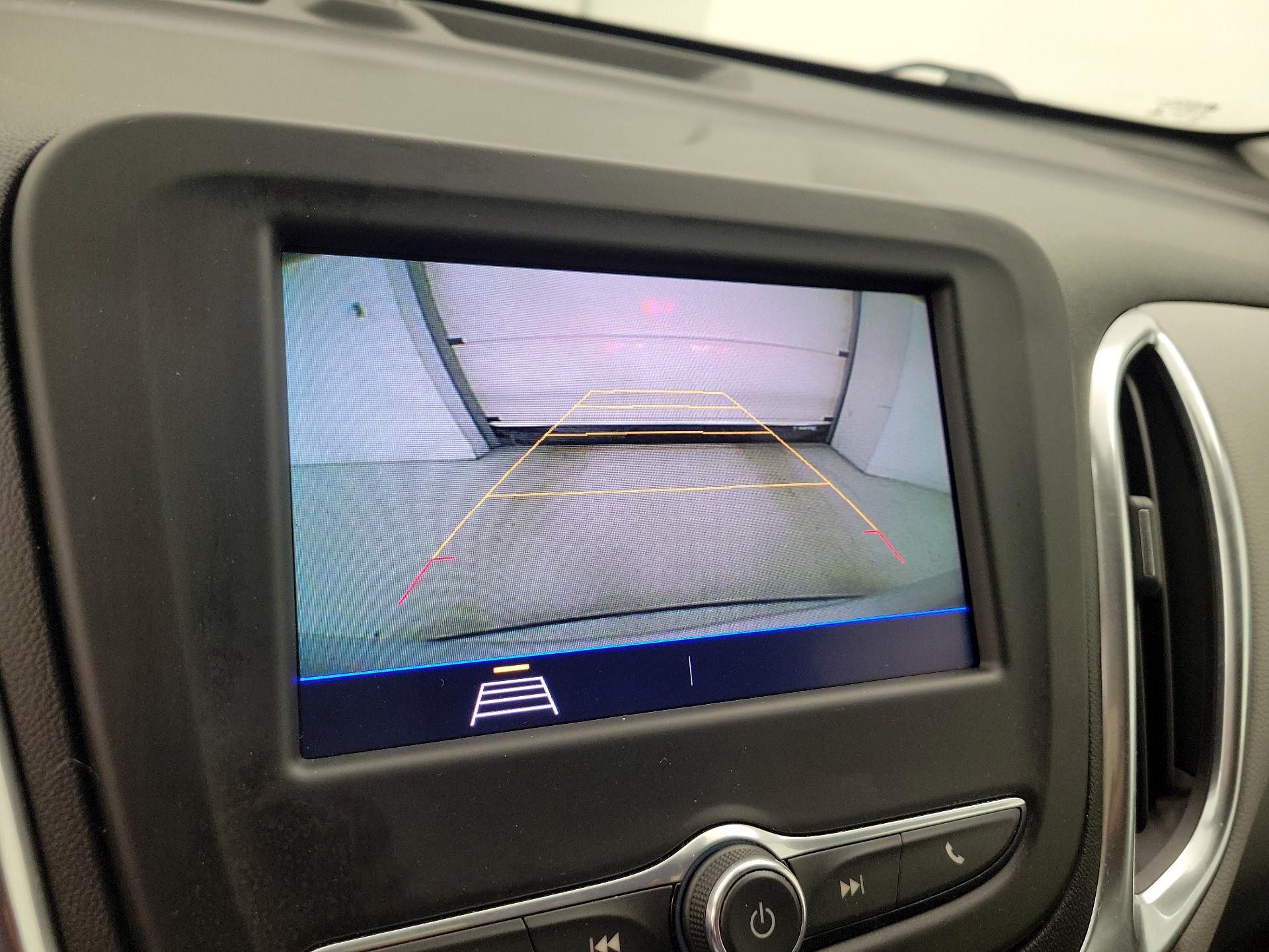Thumbnail: 2021 Chevrolet Equinox - 14