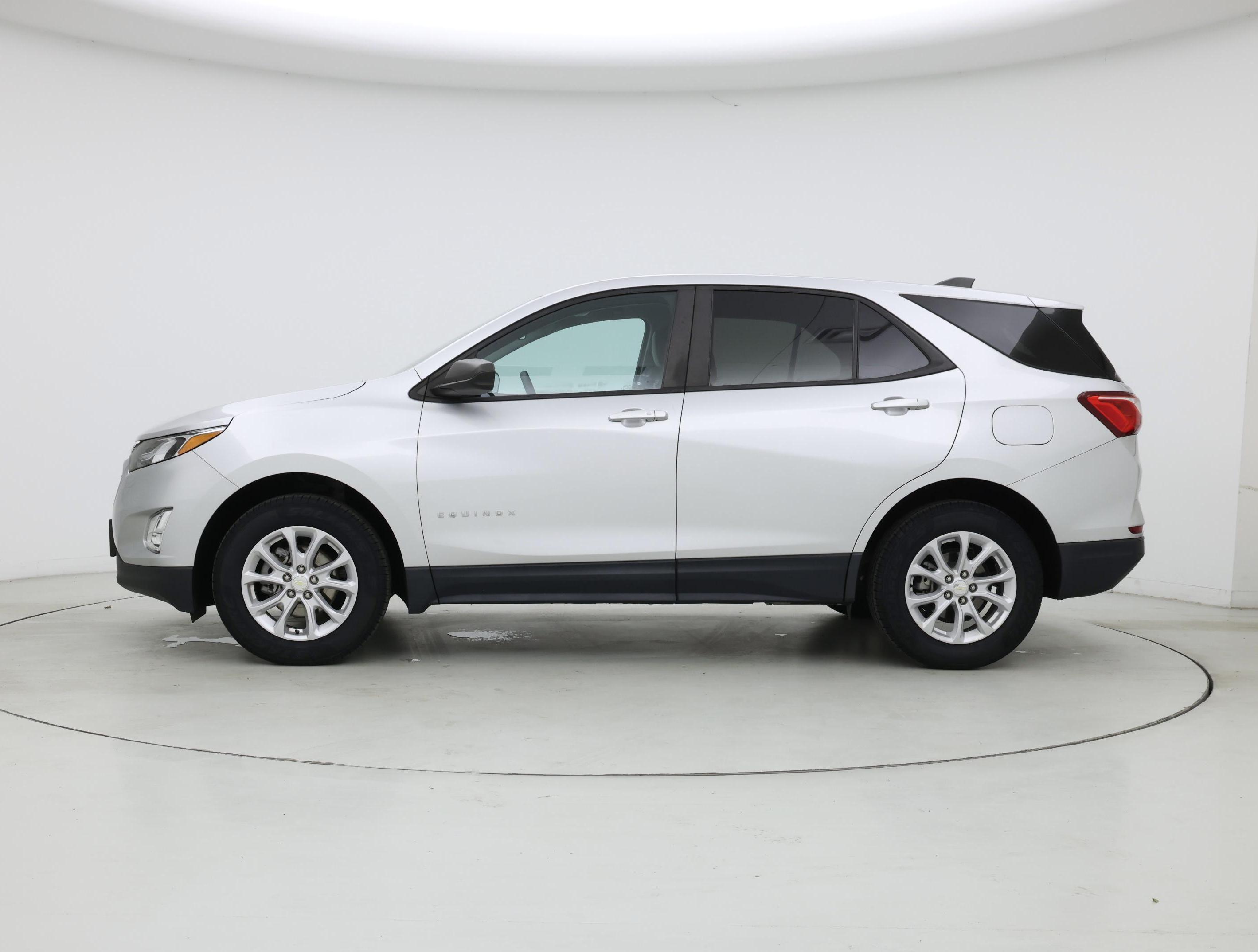 Thumbnail: 2021 Chevrolet Equinox - 3