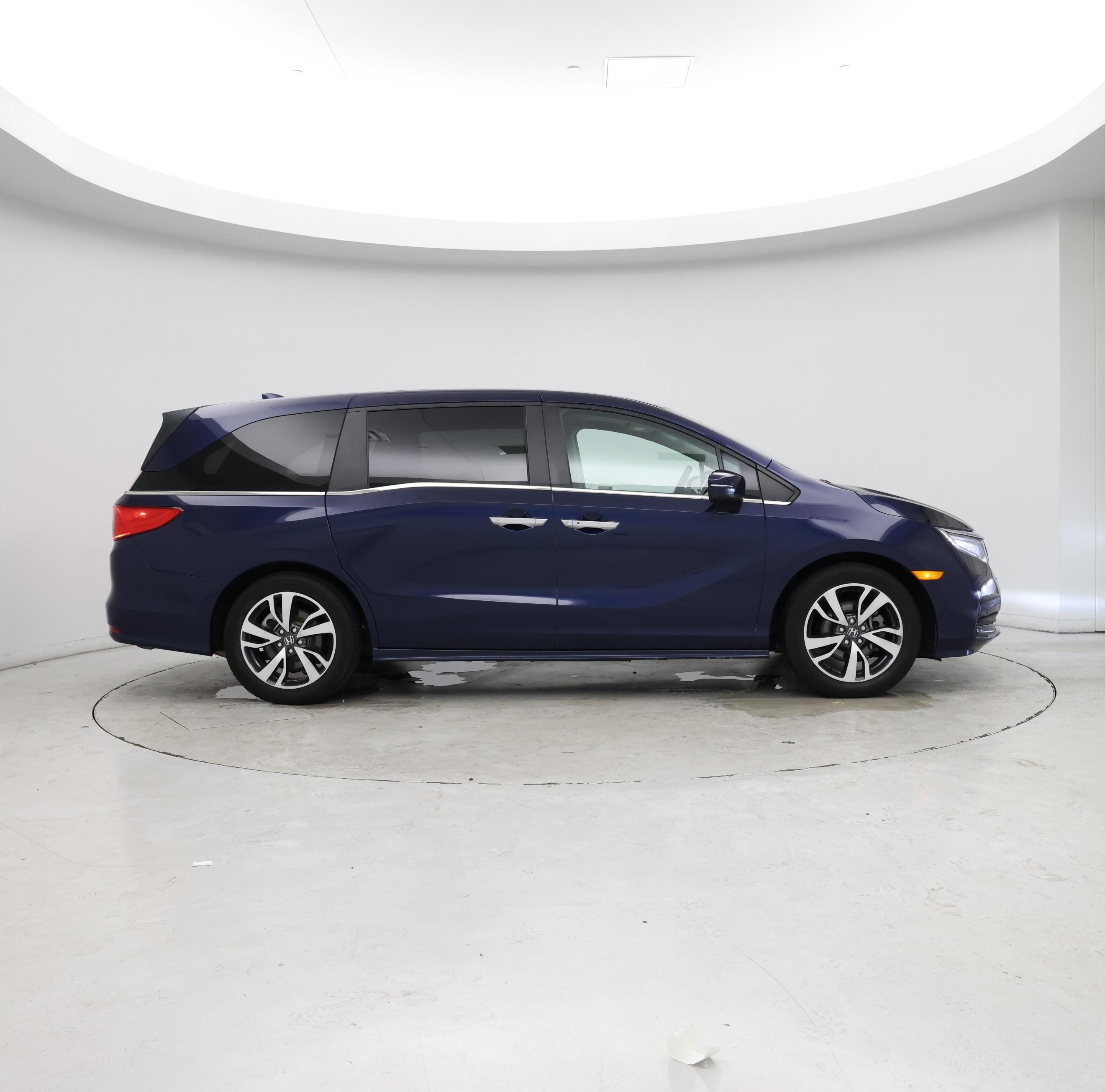 Thumbnail: 2022 Honda Odyssey - 7