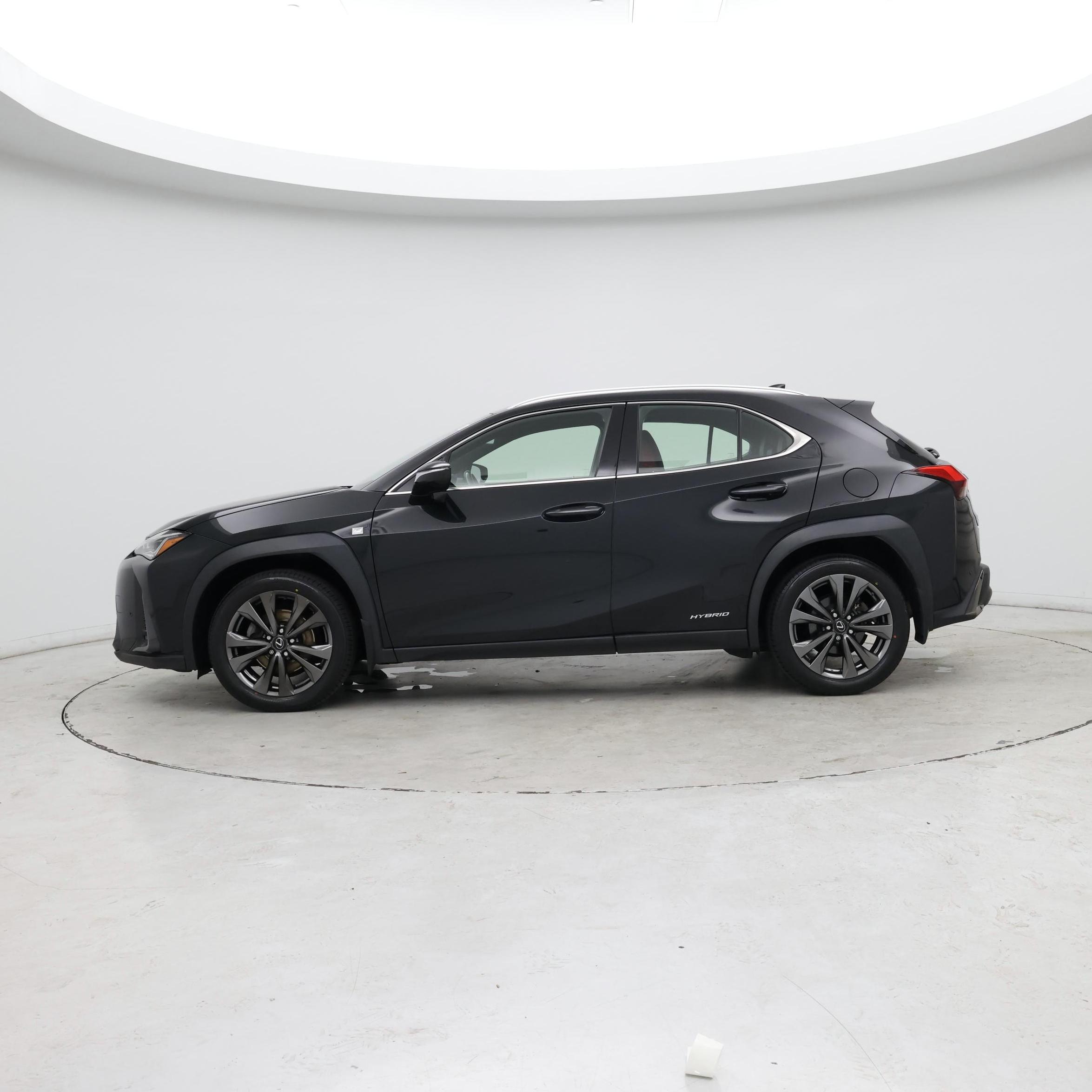 Thumbnail: 2020 Lexus UX - 3