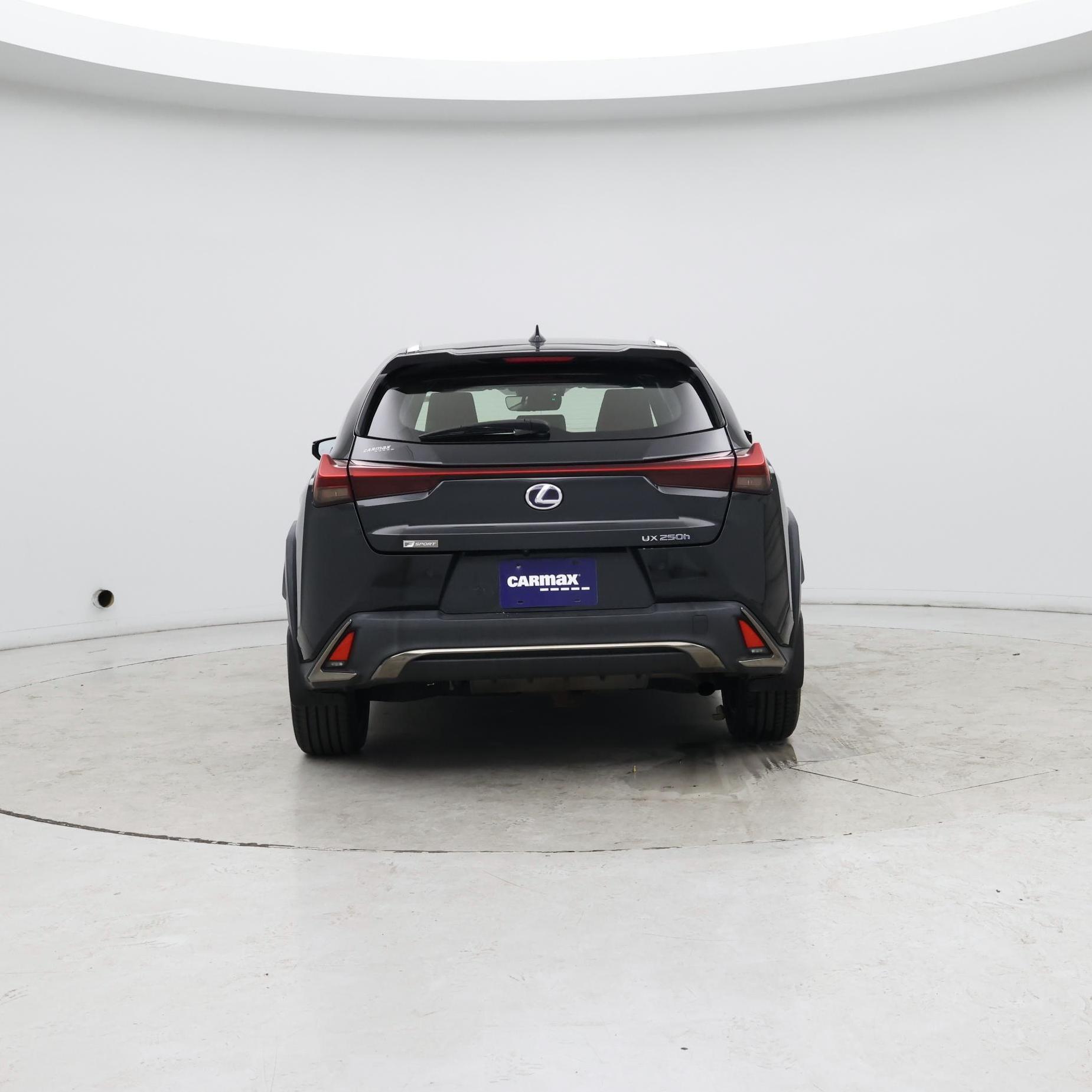 Thumbnail: 2020 Lexus UX - 6