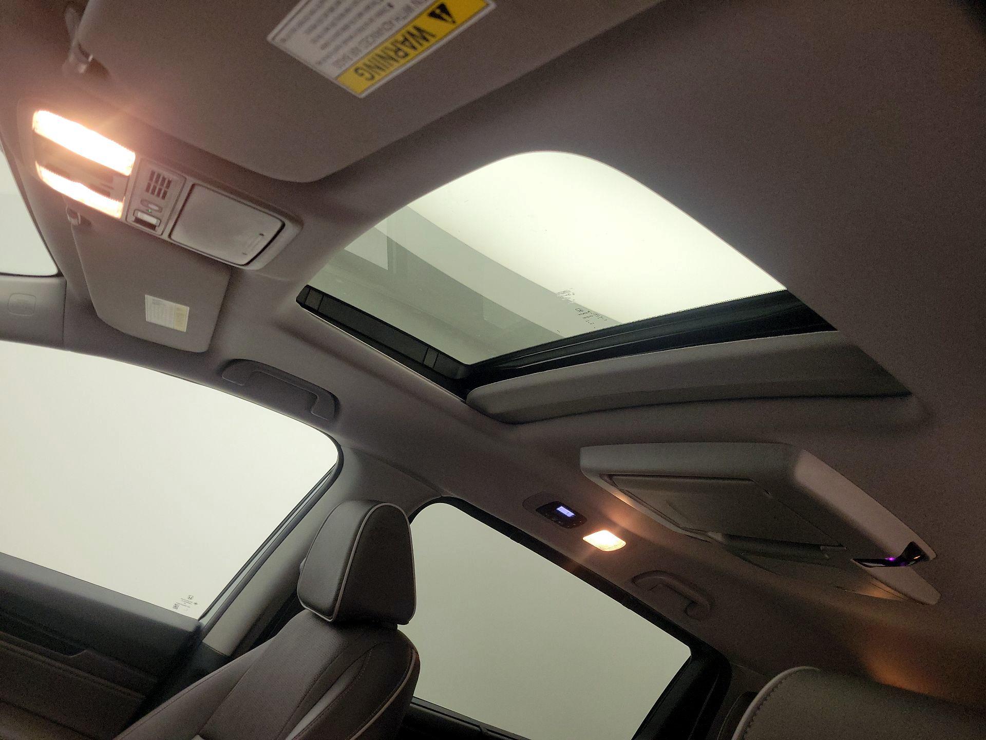 Thumbnail: 2023 Honda Odyssey - 19