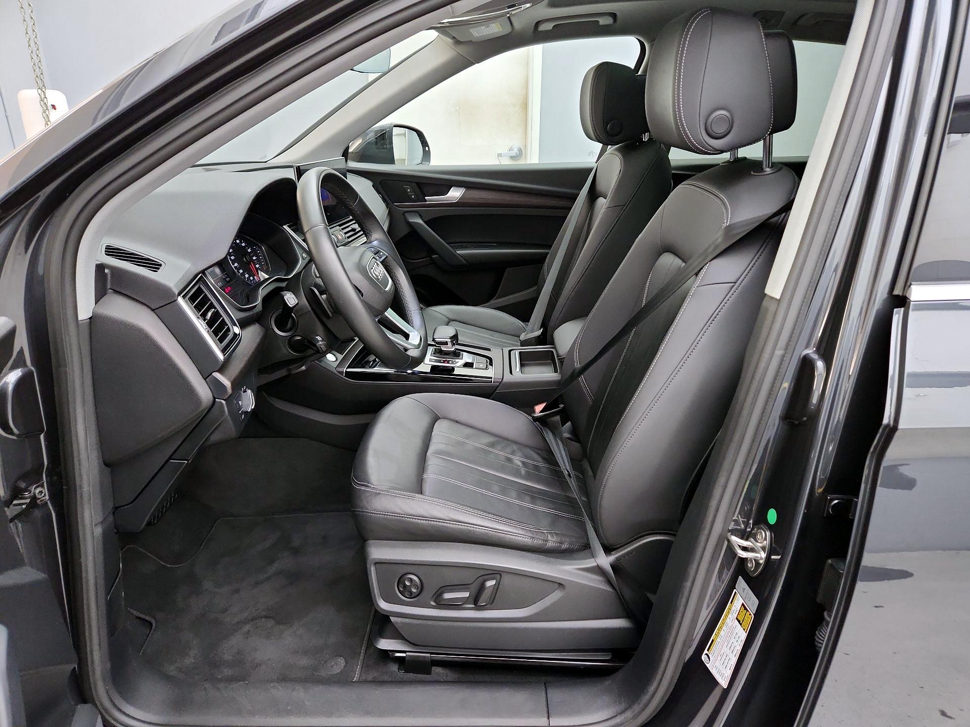 Thumbnail: 2021 Audi Q5 - 11