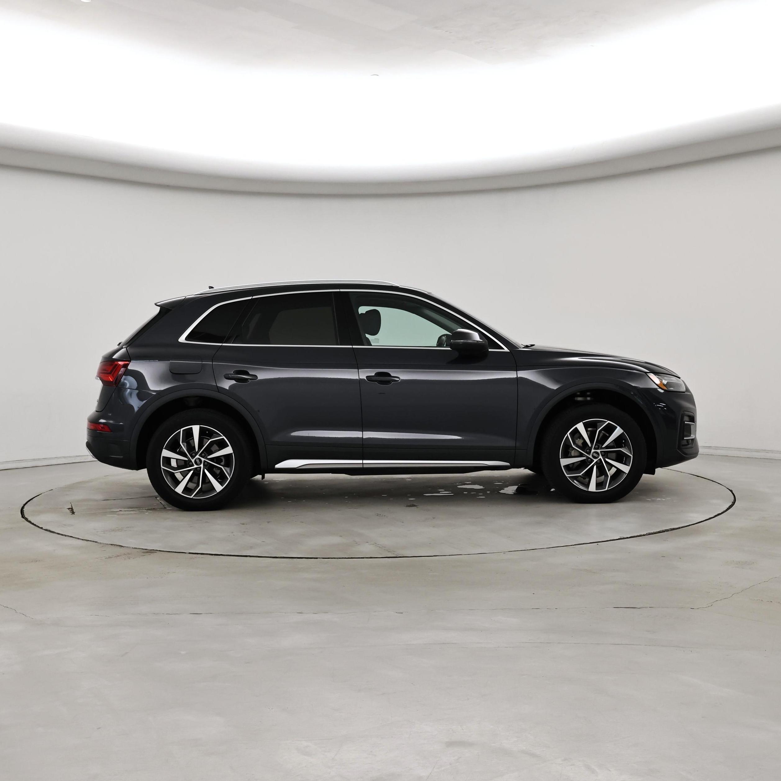 Thumbnail: 2021 Audi Q5 - 7