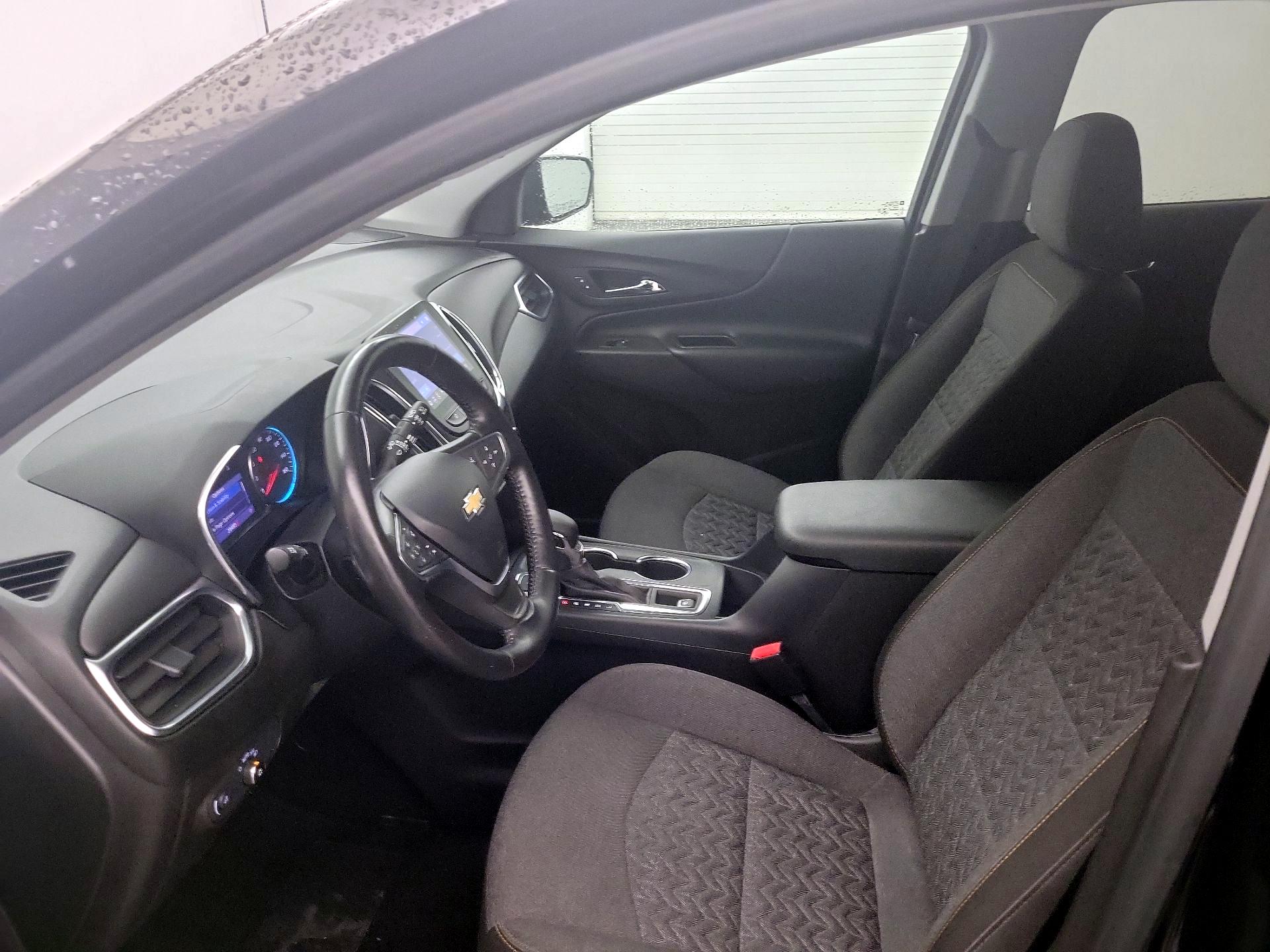 Thumbnail: 2022 Chevrolet Equinox - 11