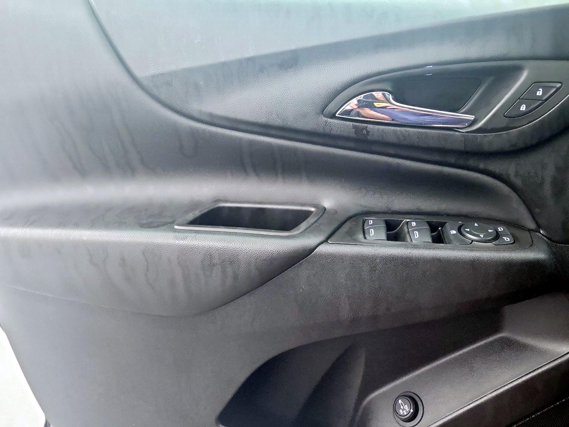Thumbnail: 2022 Chevrolet Equinox - 12