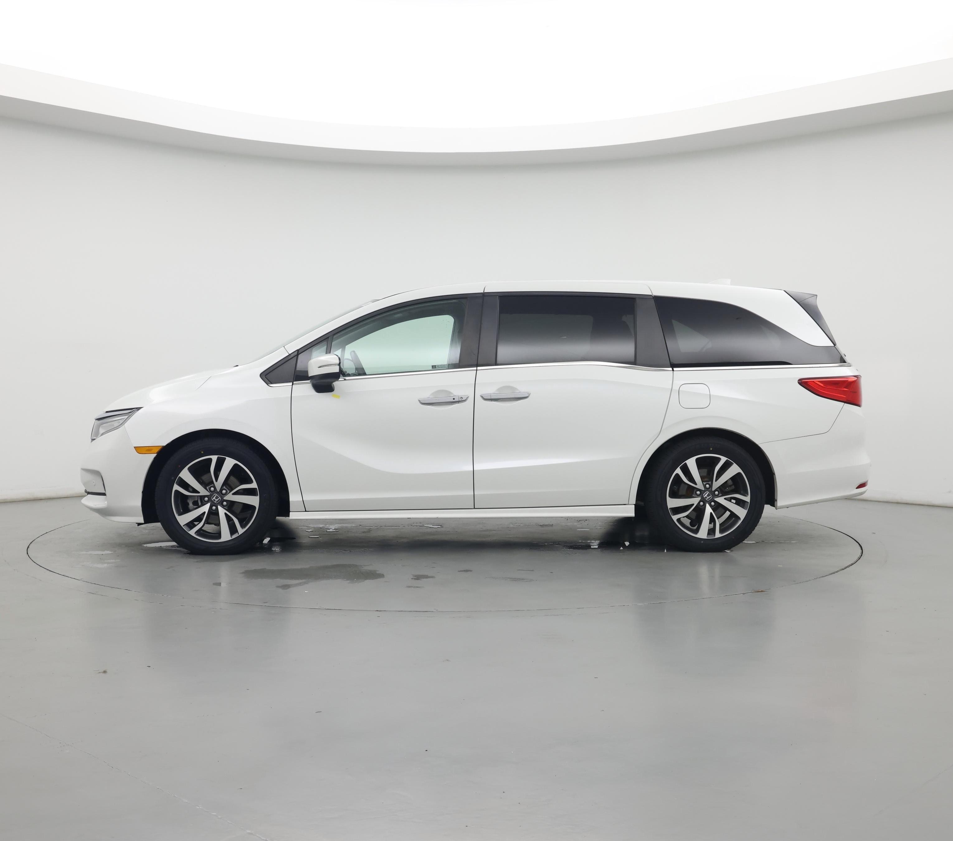 Thumbnail: 2022 Honda Odyssey - 3