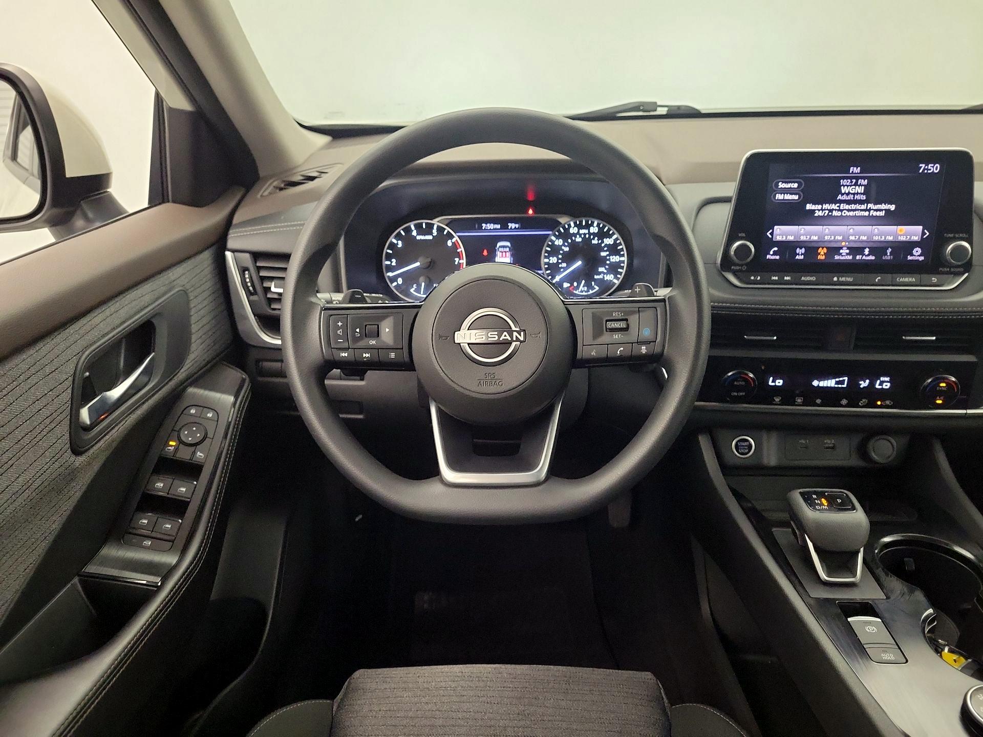 Thumbnail: 2023 Nissan Rogue - 10