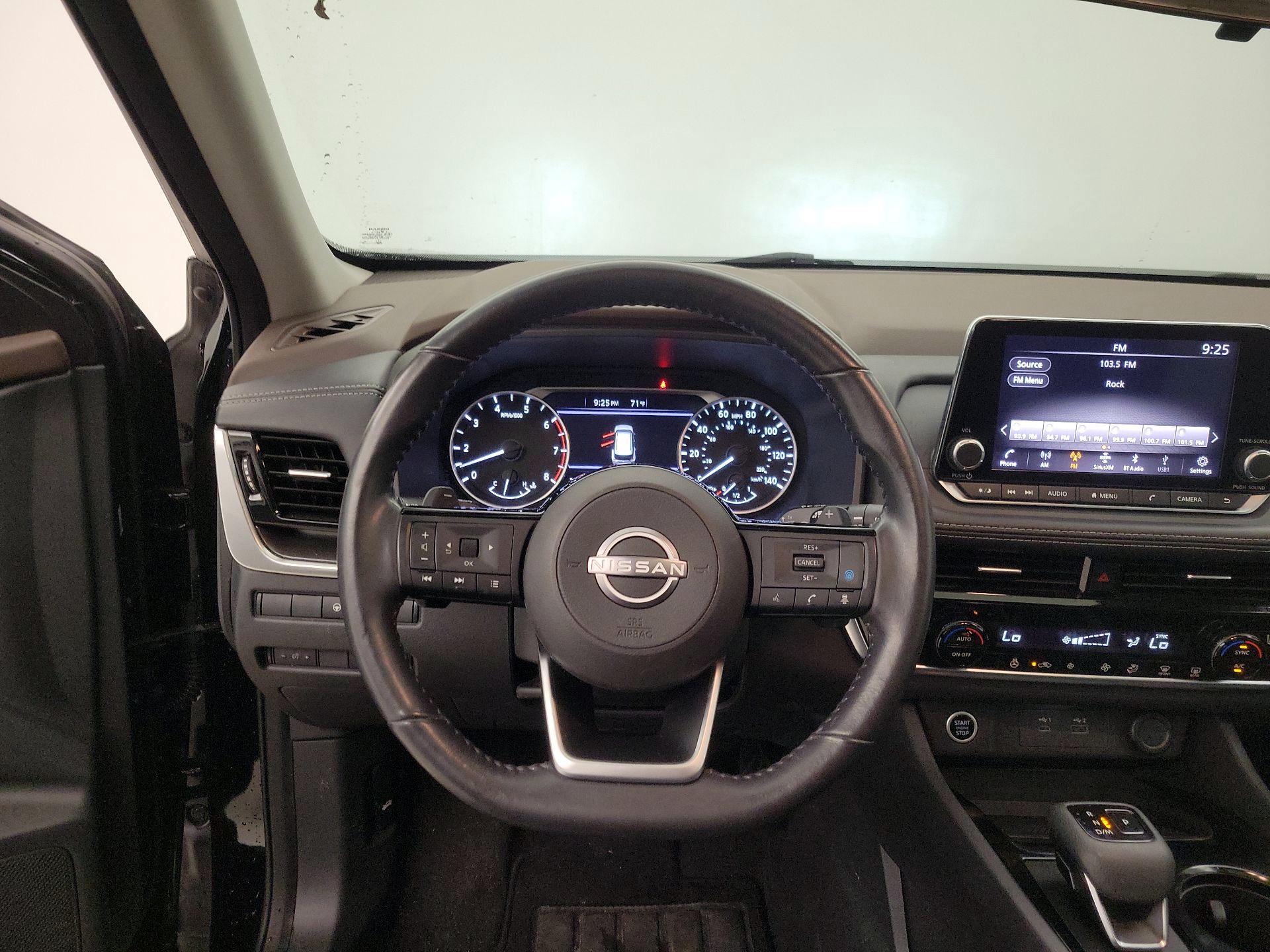 Thumbnail: 2022 Nissan Rogue - 10