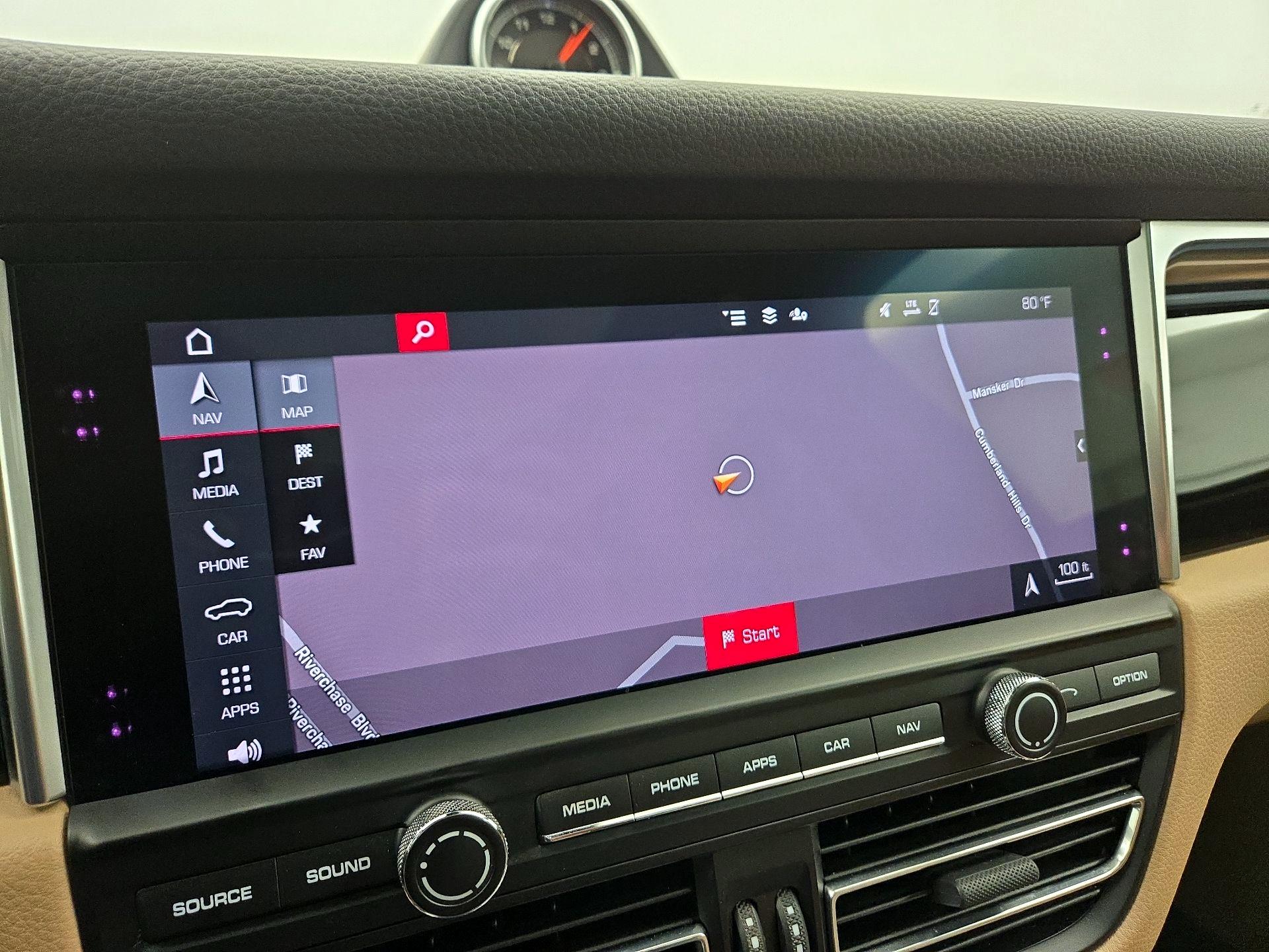 Thumbnail: 2020 Porsche Macan - 14