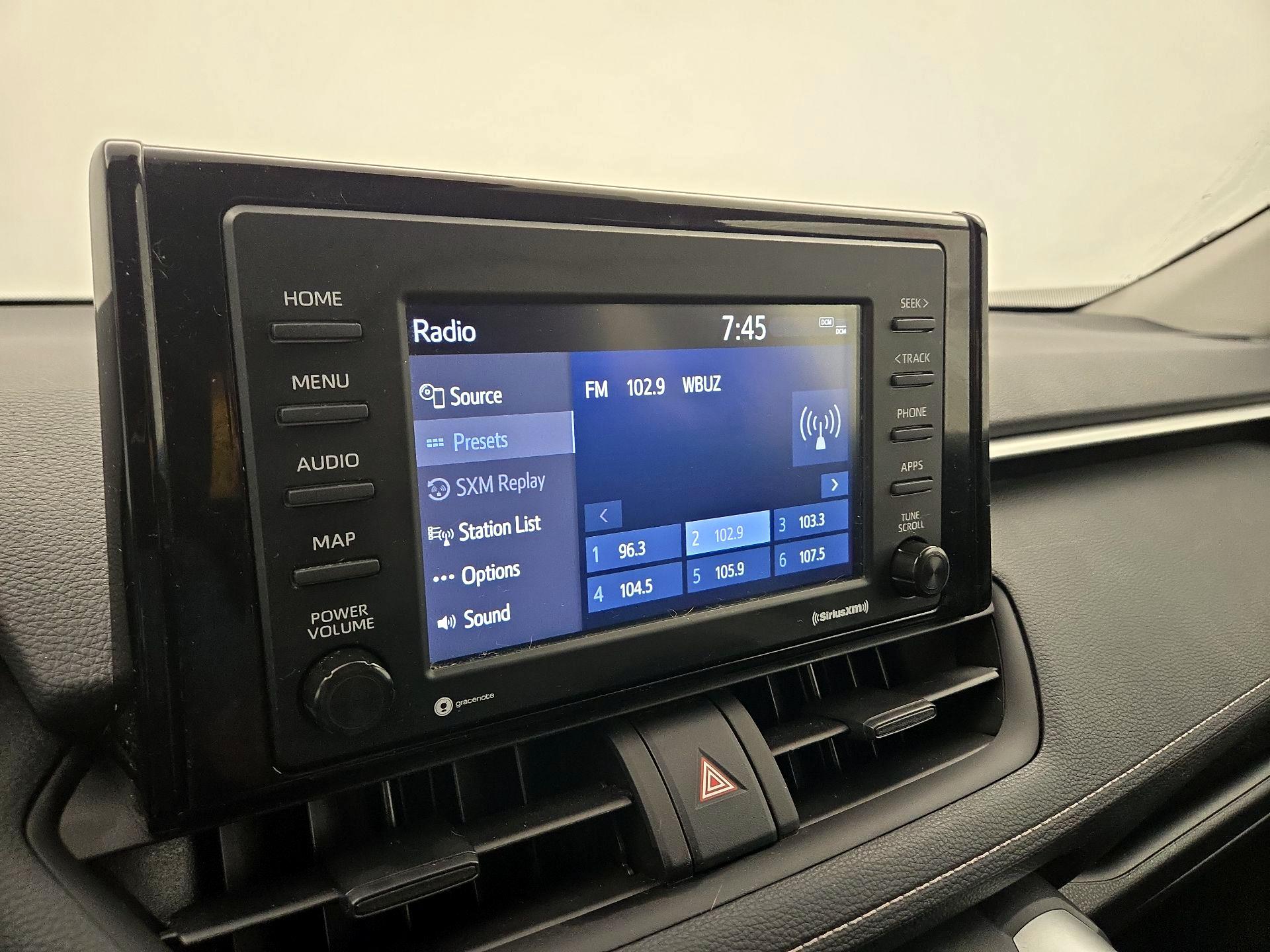 Thumbnail: 2021 Toyota RAV4 - 15