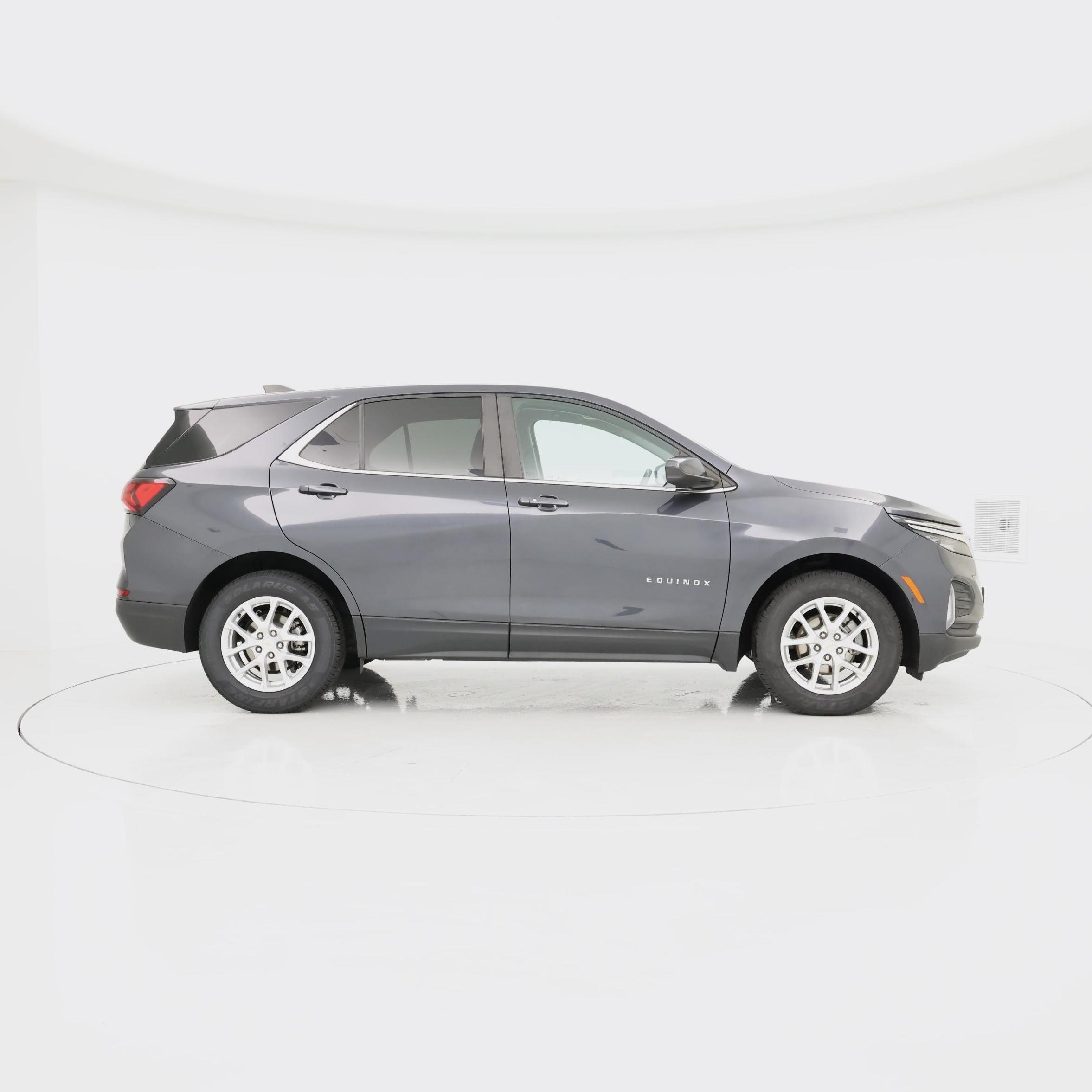 Thumbnail: 2022 Chevrolet Equinox - 7
