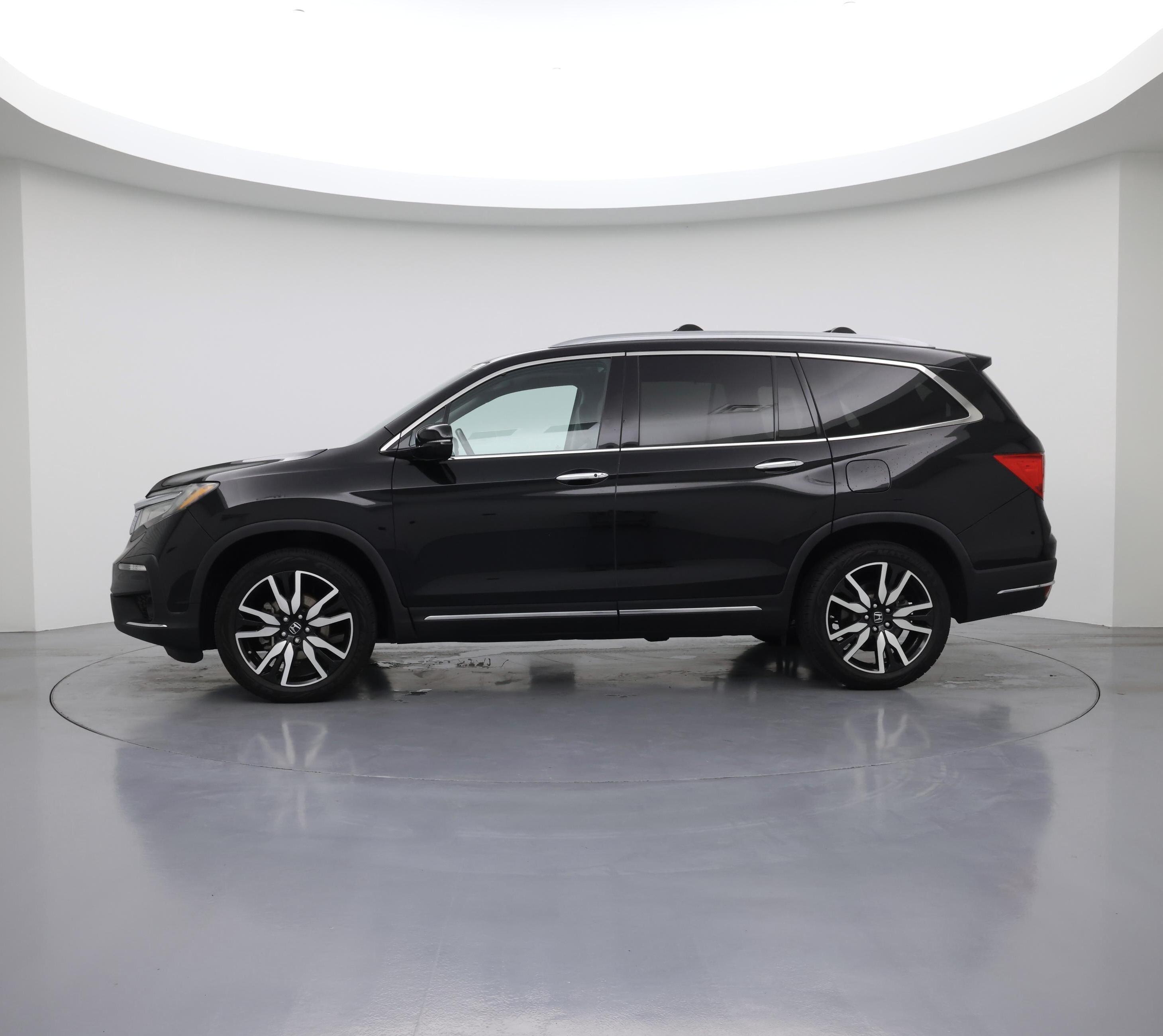 Thumbnail: 2020 Honda Pilot - 3