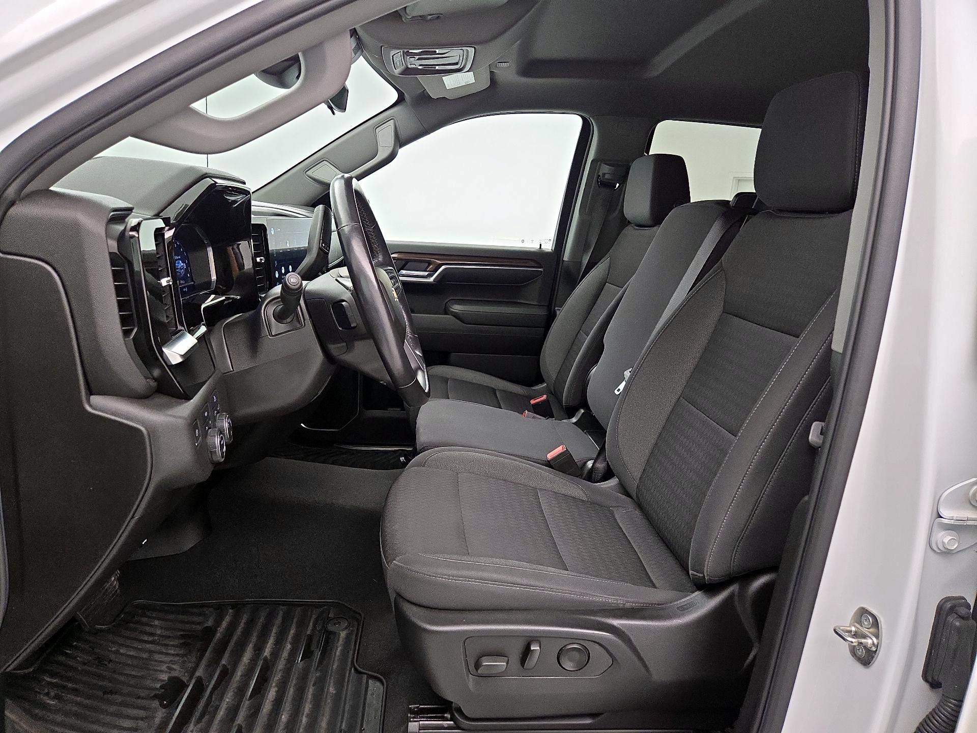 Thumbnail: 2022 Chevrolet Silverado 1500 - 11
